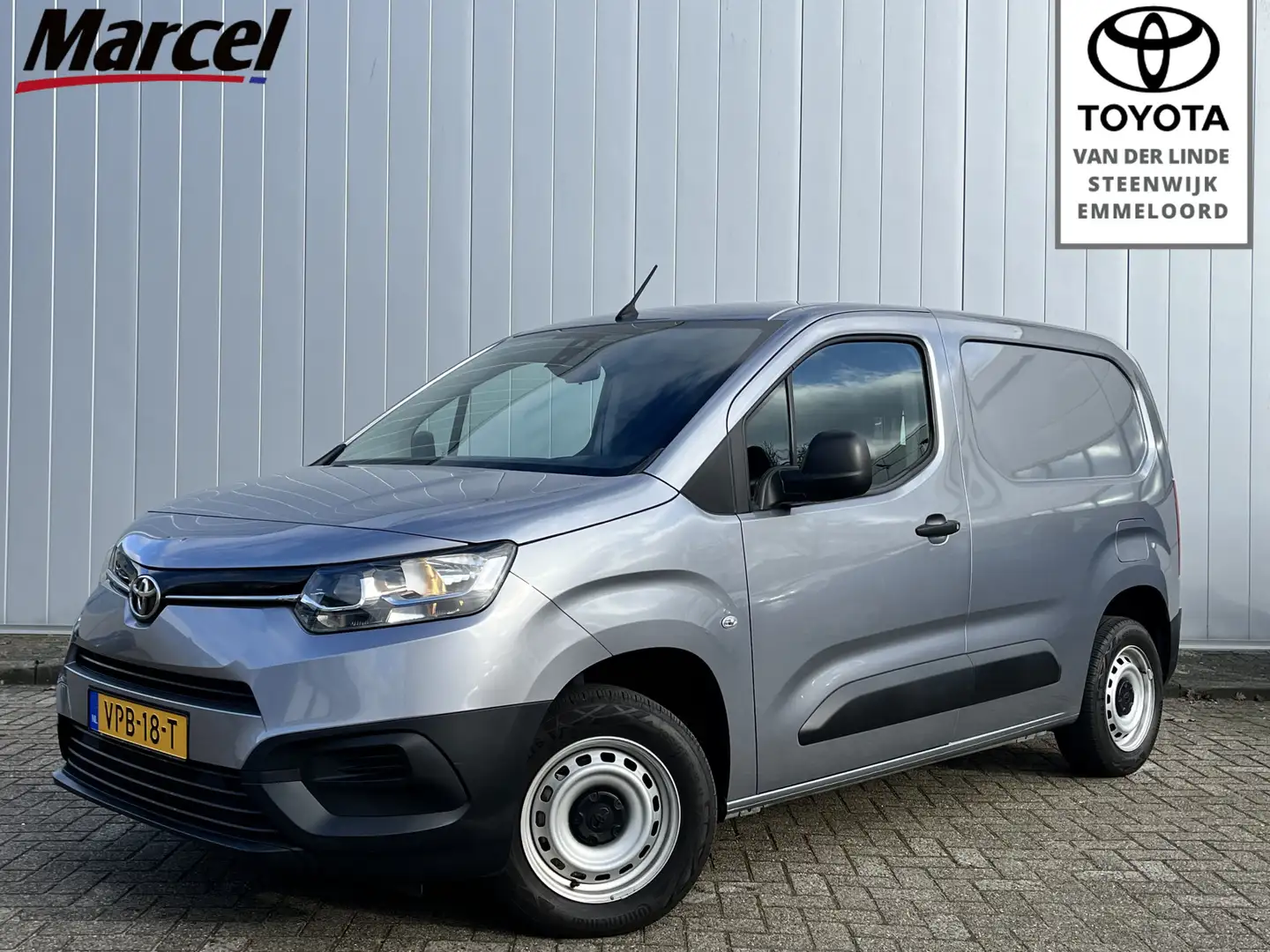 Toyota Proace City 1.2 Turbo Benzine Cool NL Auto Dealer Onderhouden Grijs - 1