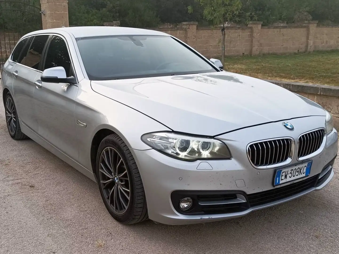 BMW 520 Serie 5 F11 Touring 520d Touring 184cv auto E6 Argento - 2