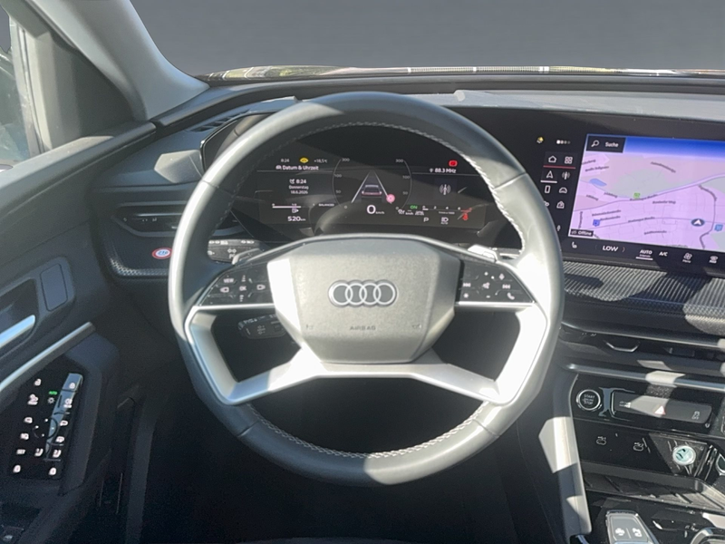 Audi Q5 TFSI Tech AHK S-Sitze LED+ PDC Kamera ACC 19" — photo 10
