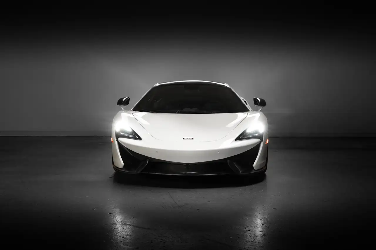 McLaren 570GT снимка McLaren 570GT