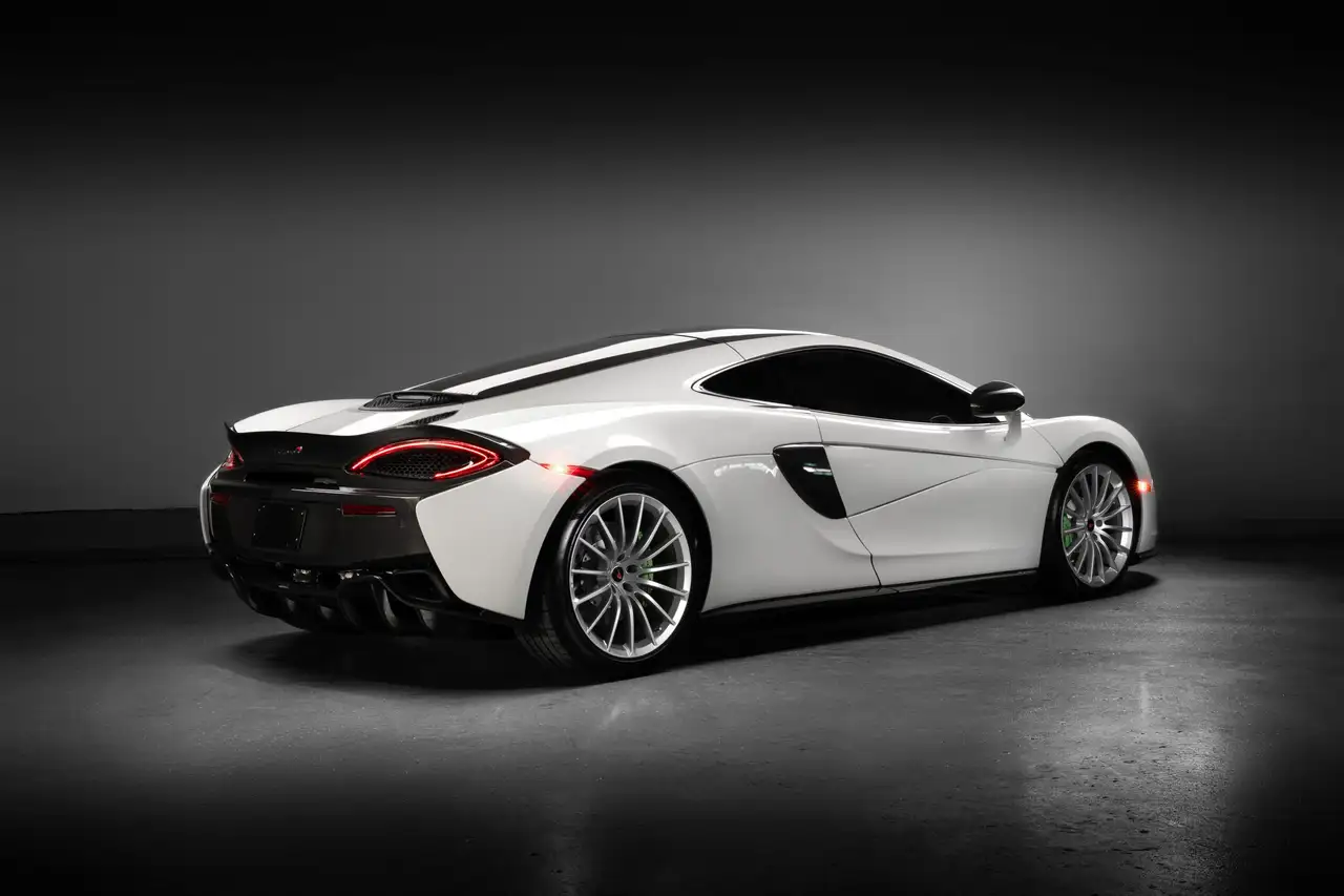 McLaren 570GT снимка McLaren 570GT
