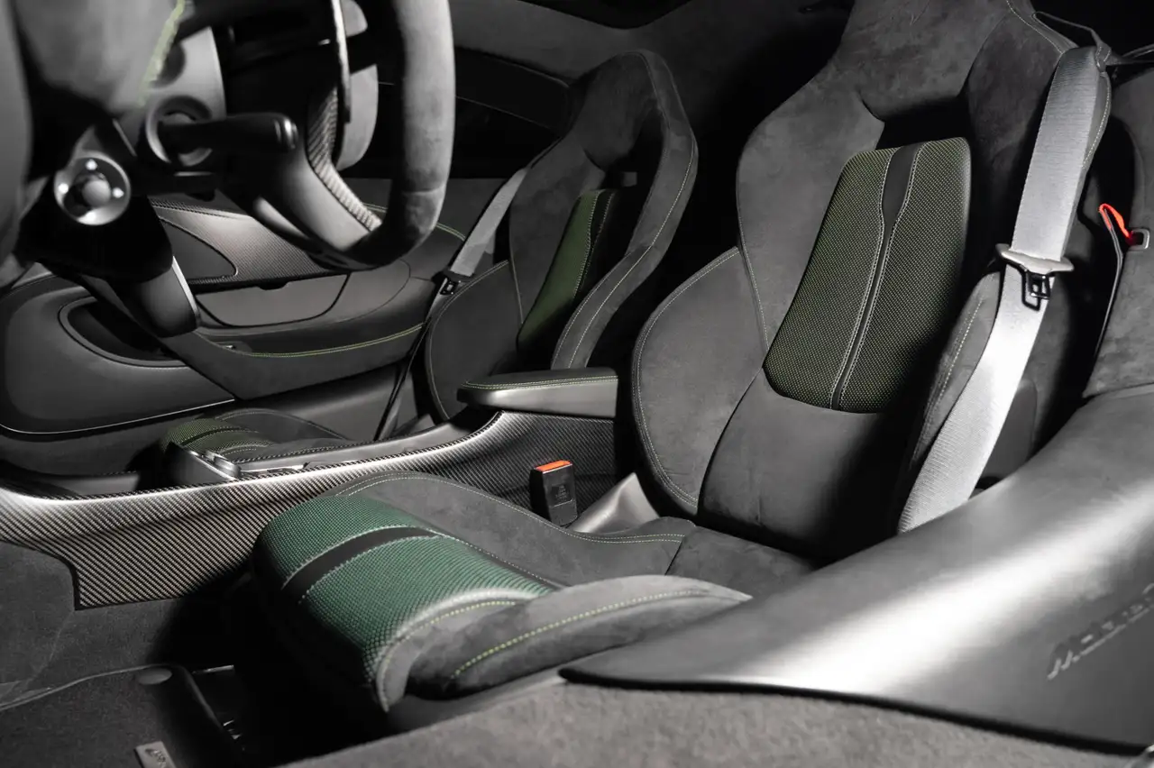 McLaren 570GT снимка McLaren 570GT