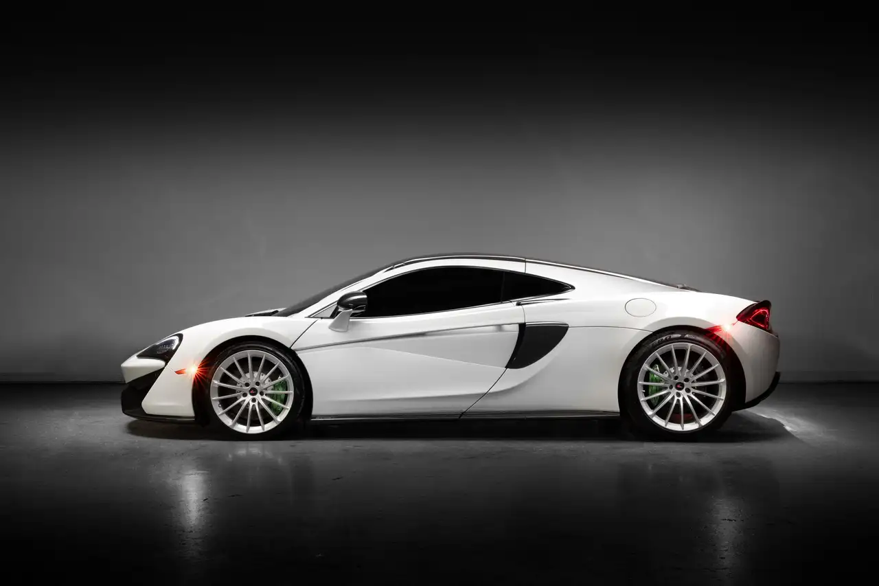 McLaren 570GT снимка McLaren 570GT