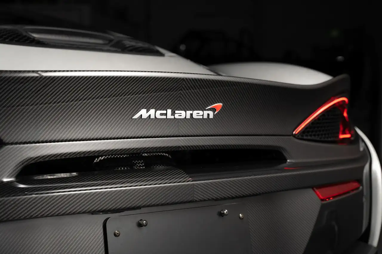 McLaren 570GT снимка McLaren 570GT