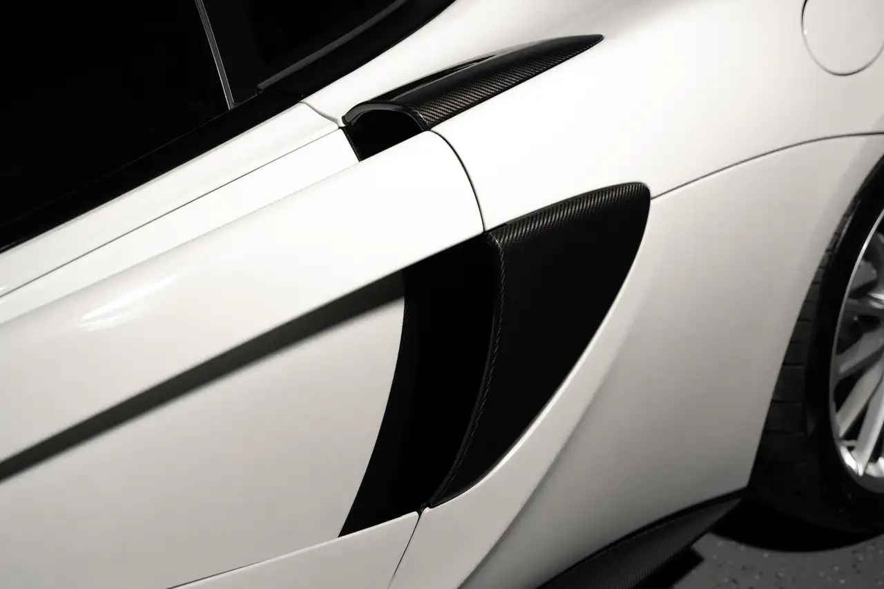 McLaren 570GT снимка McLaren 570GT