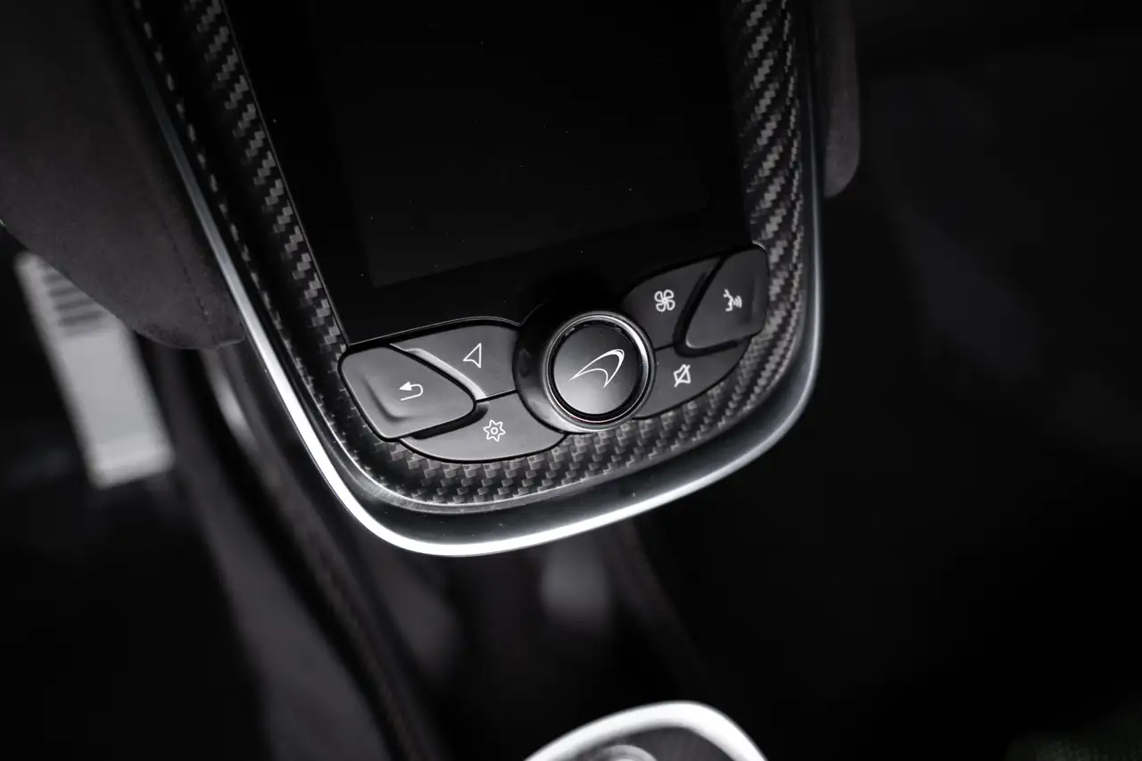 McLaren 570GT снимка McLaren 570GT
