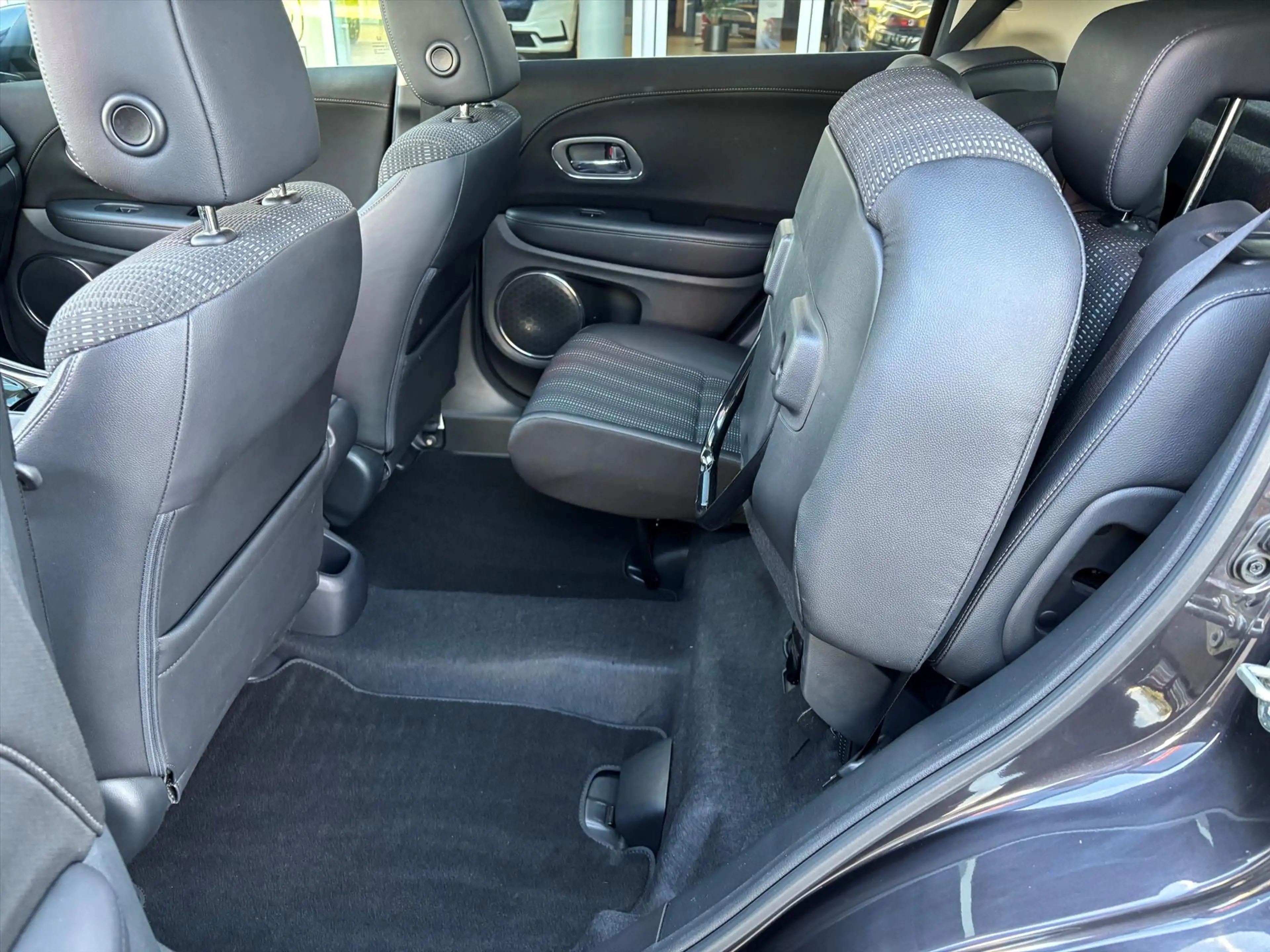 Honda HR-V 1.5 Executive CVT | Pano-dak | Navi | Pdc | Trekha — photo 8