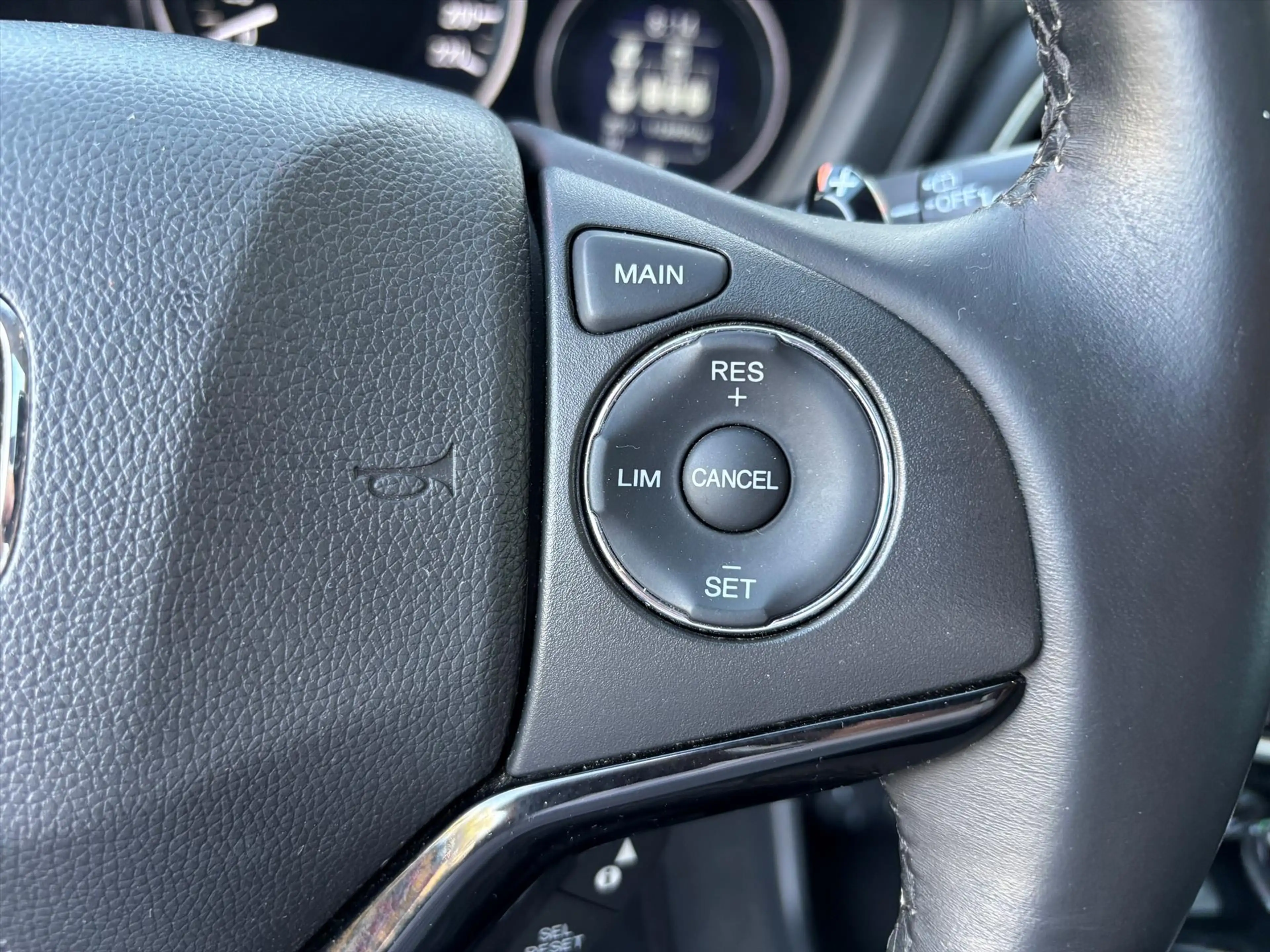Honda HR-V 1.5 Executive CVT | Pano-dak | Navi | Pdc | Trekha — photo 14