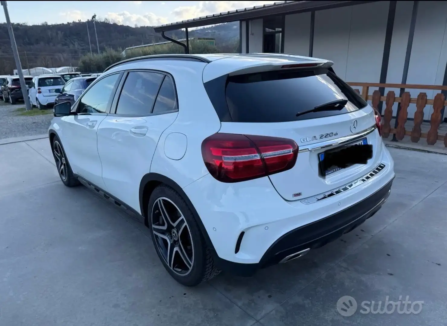Mercedes-Benz GLA 220 PREMIUM AMG - 1
