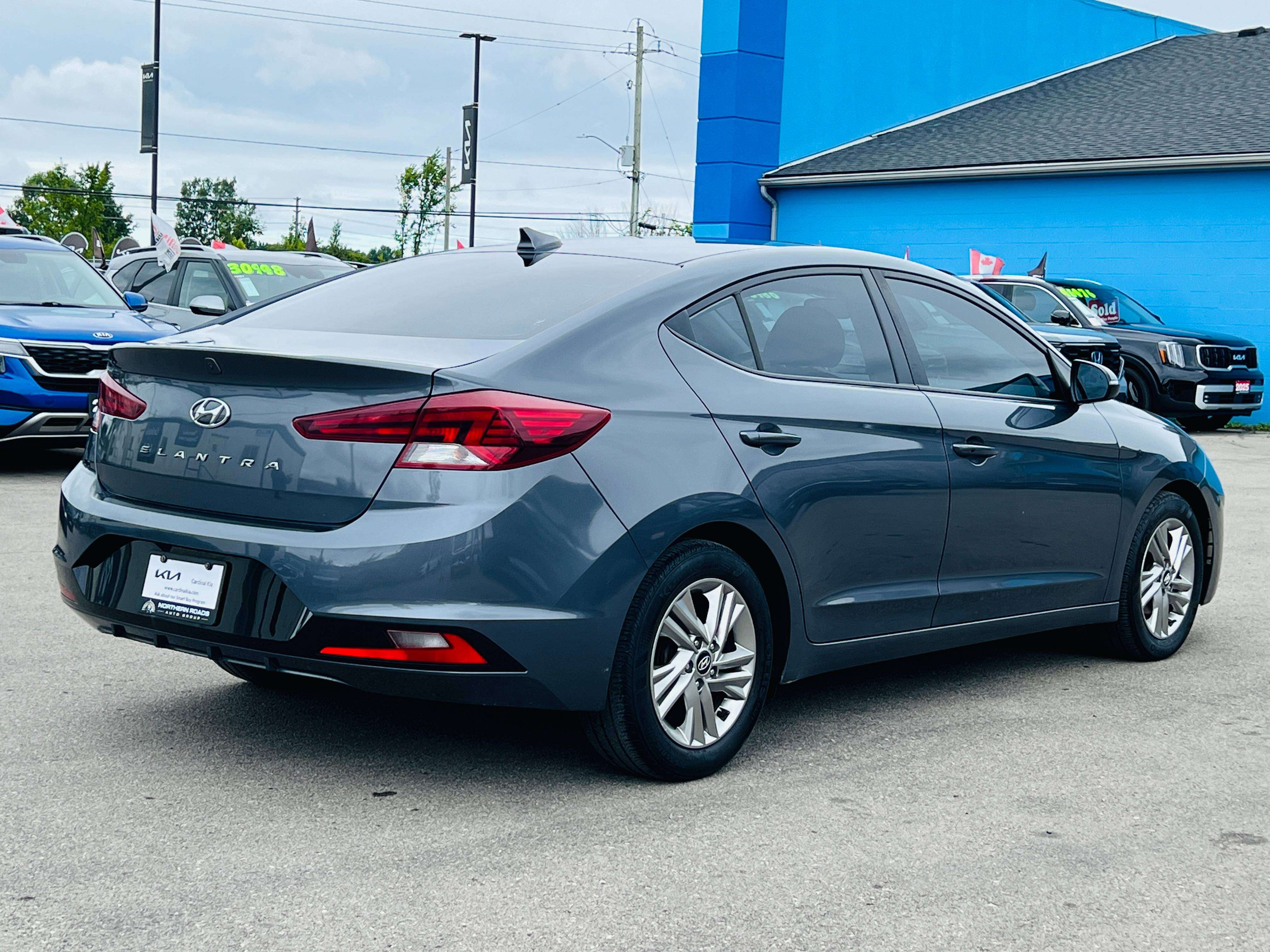 2019 Hyundai Elantra Preferred | No Accidents | Sunroof | Heated Seats — снимка 1