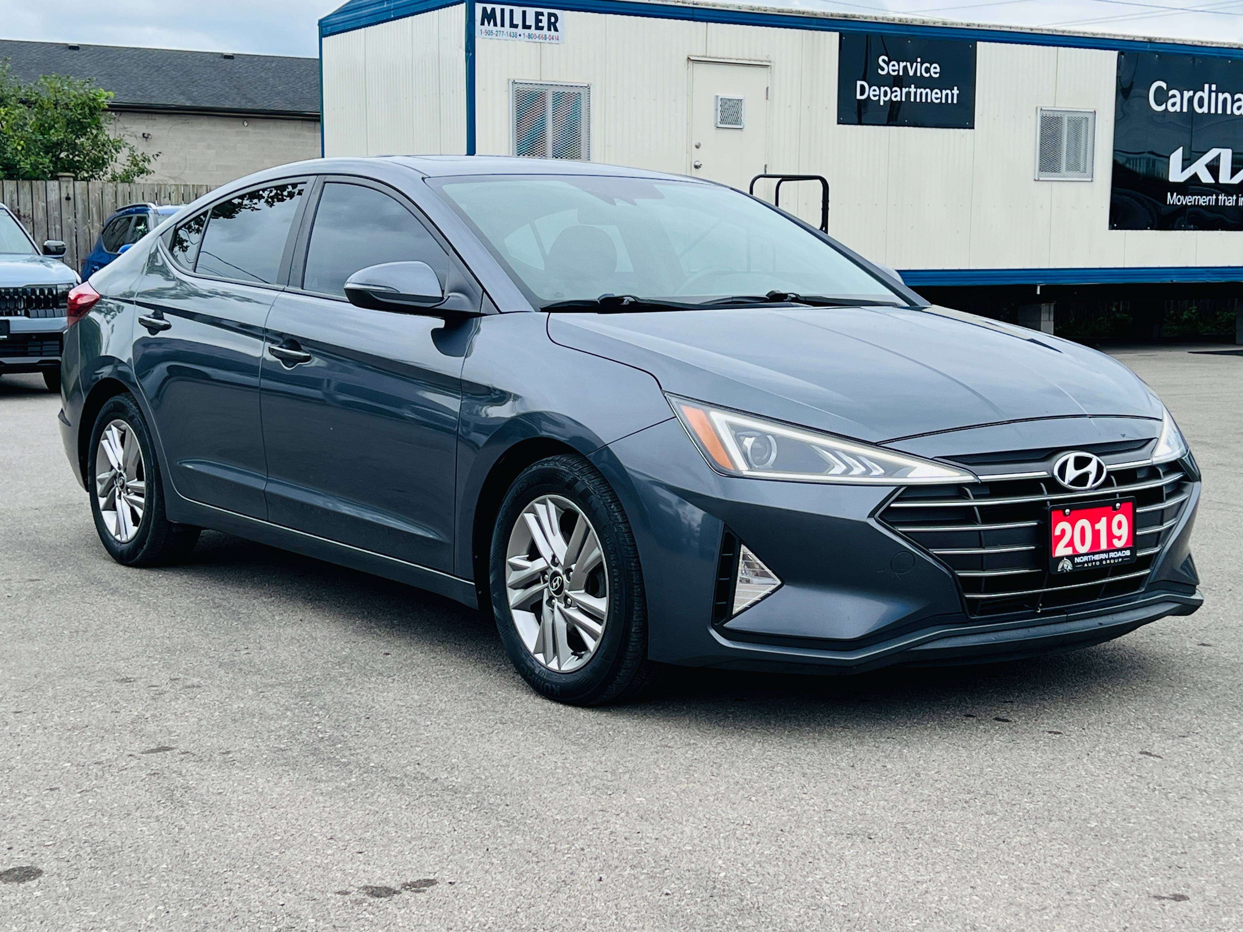 2019 Hyundai Elantra Preferred | No Accidents | Sunroof | Heated Seats — снимка 1