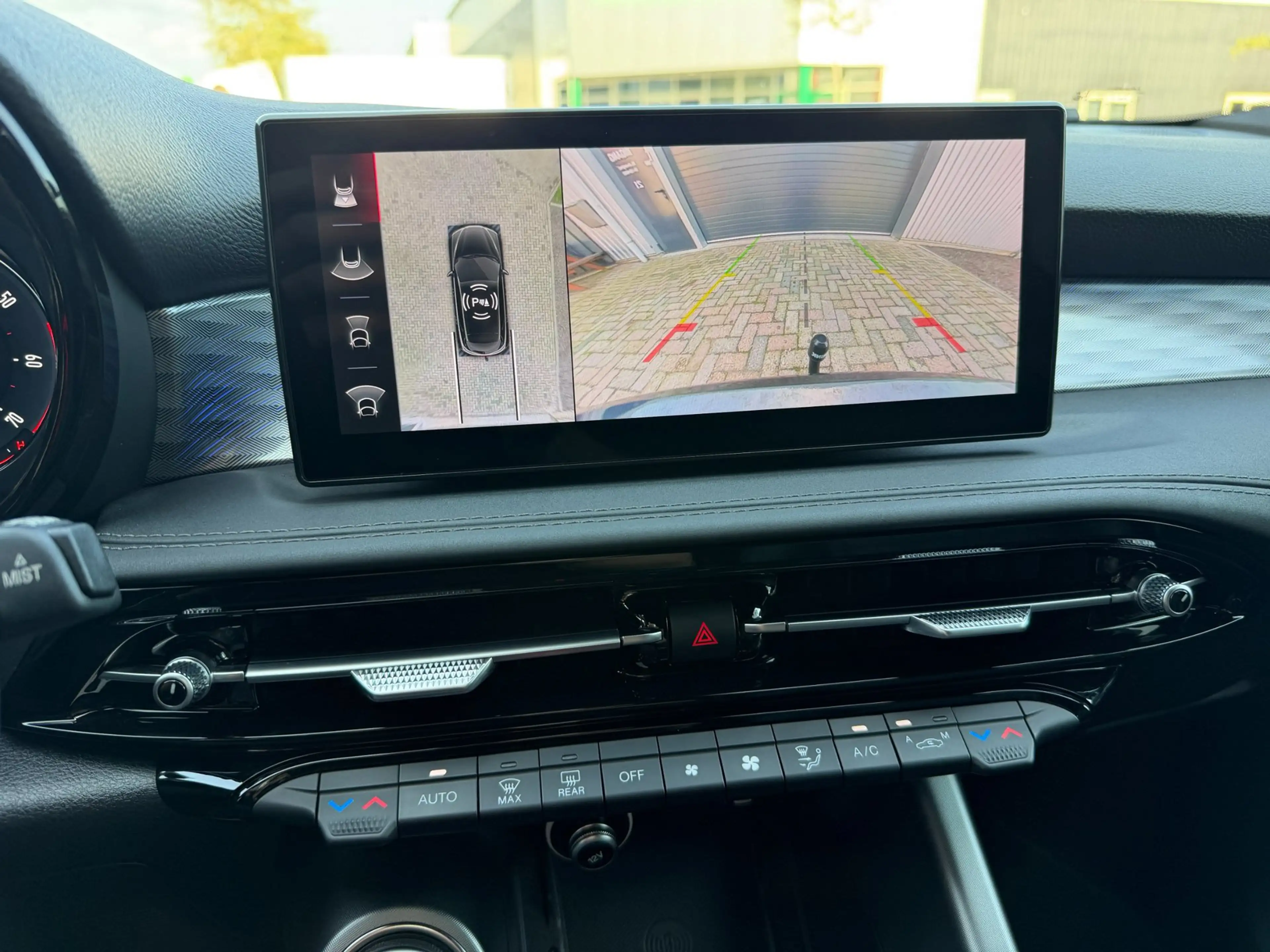 Alfa Romeo Tonale 1.5T Hybrid Veloce|TREKHAAK|CAMERA|360"|HARMAN/KAR — photo 14