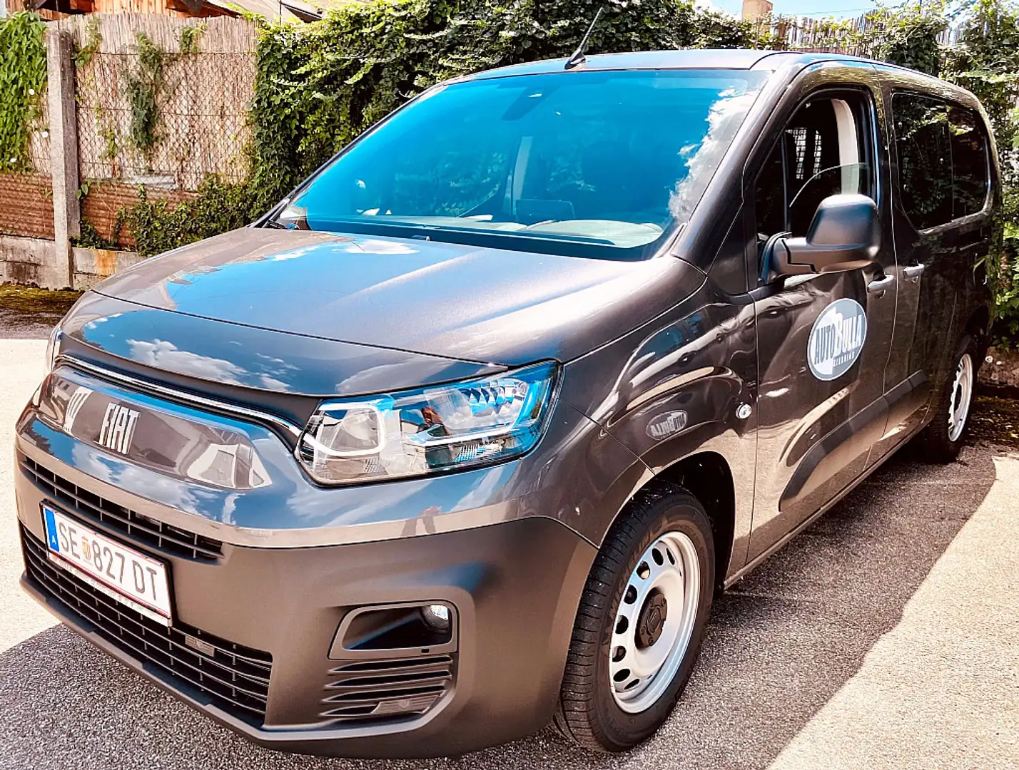 Fiat Doblo Doblo DoKa L2 BlueHDi 130 AT8 Grijs - 2