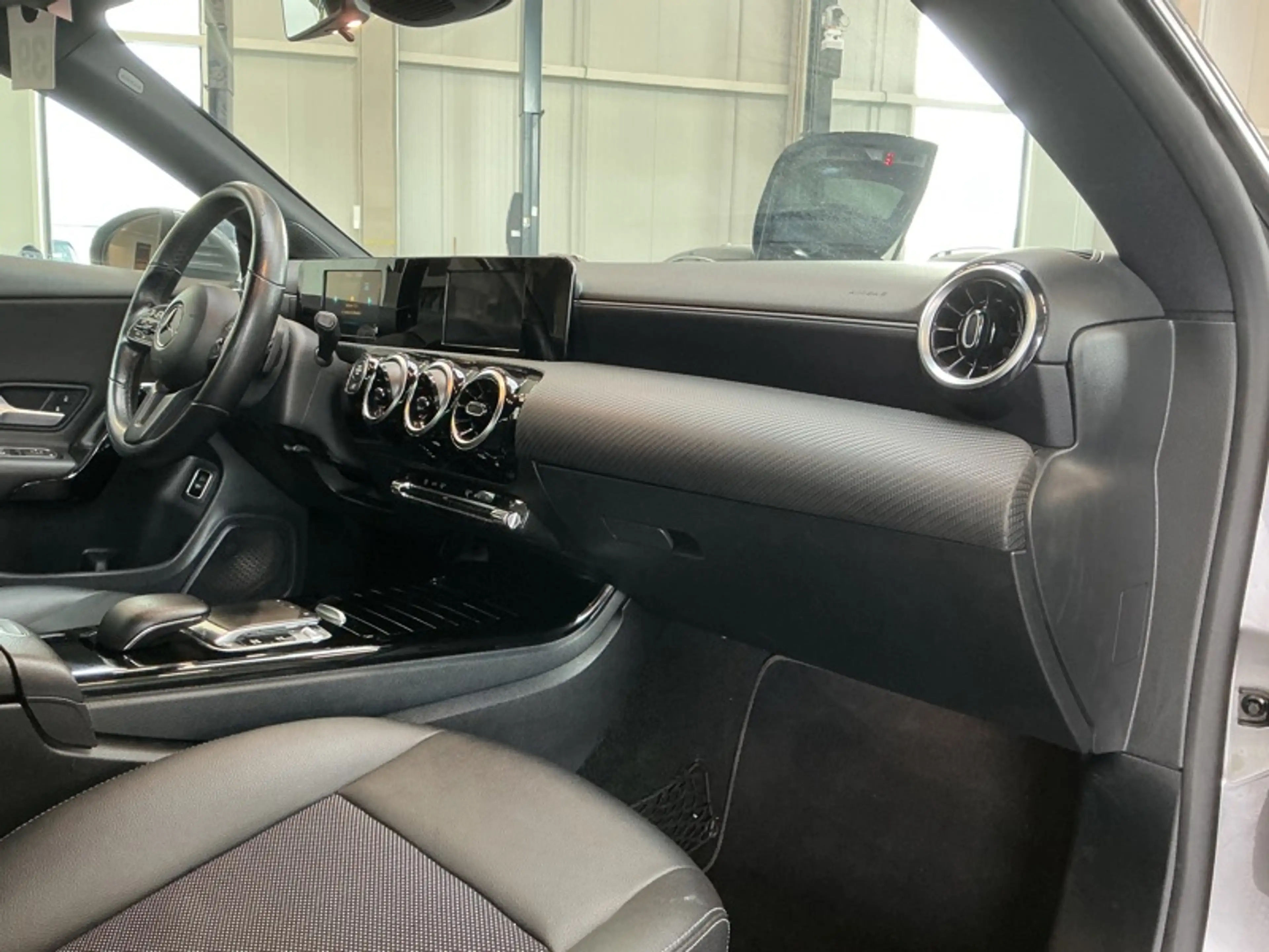 Mercedes-Benz CLA 180 d Coupé Automatique — photo 9