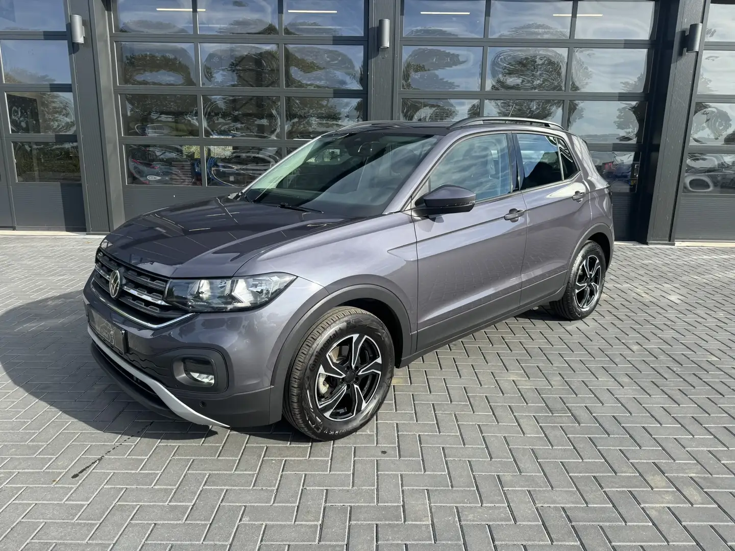 Volkswagen T-Cross 1.0 Automaat / Stoelverwarming / Camera Grigio - 1