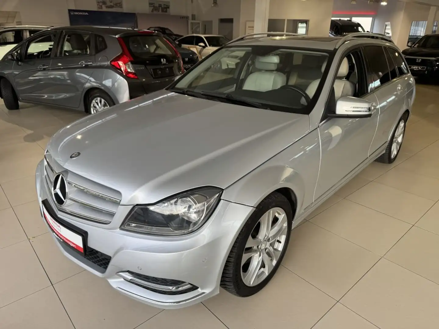 Mercedes-Benz C 250 T CDI DPF (BlueEFFICIENCY) 7G-TRONIC Avantgarde Argent - 2
