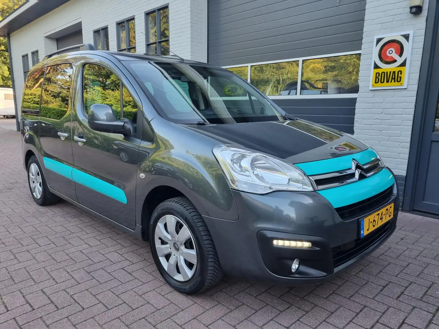 Citroen Berlingo 1.2 PureTech XTR MINICAMPER Grijs - 2