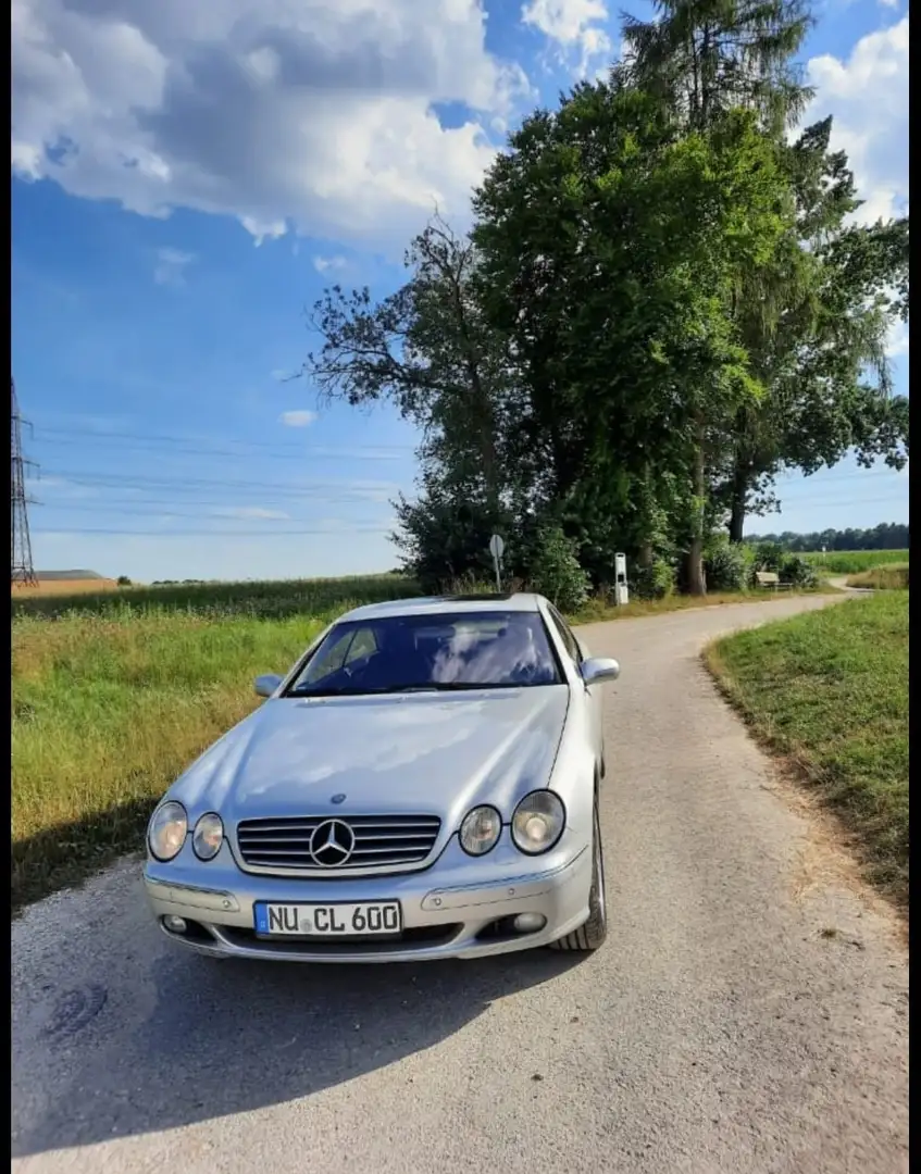 Mercedes-Benz CL 600 Plateado - 1