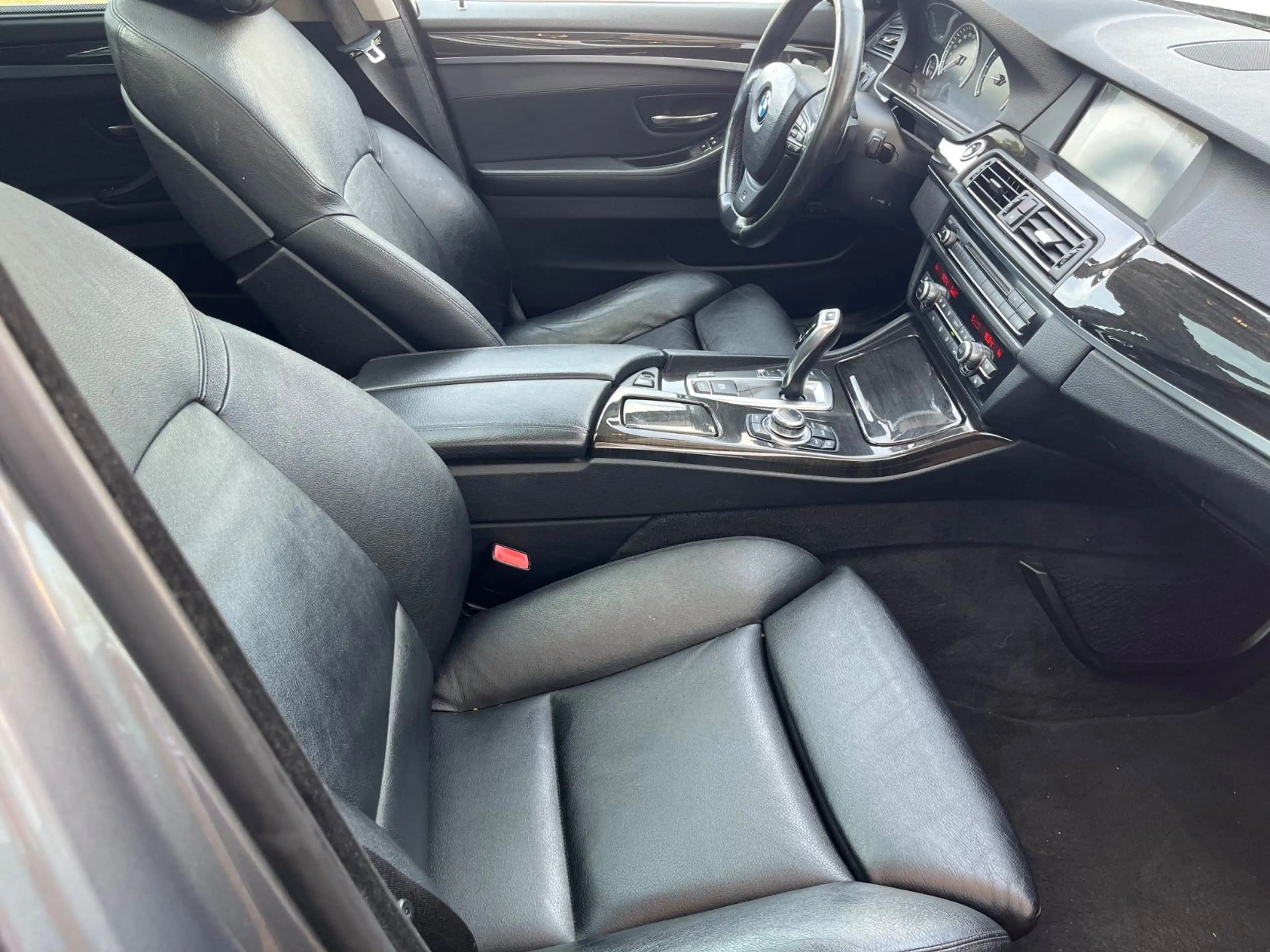 BMW 535 d / Head Up /Panorama / Gewerbe oder Export — photo 8