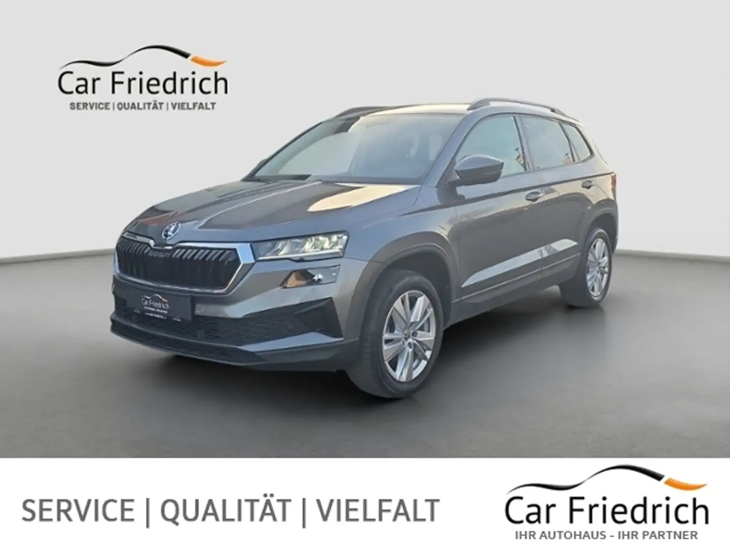 Skoda Karoq 1.0 TSI Ambition AHK SmartLink Grijs - 1