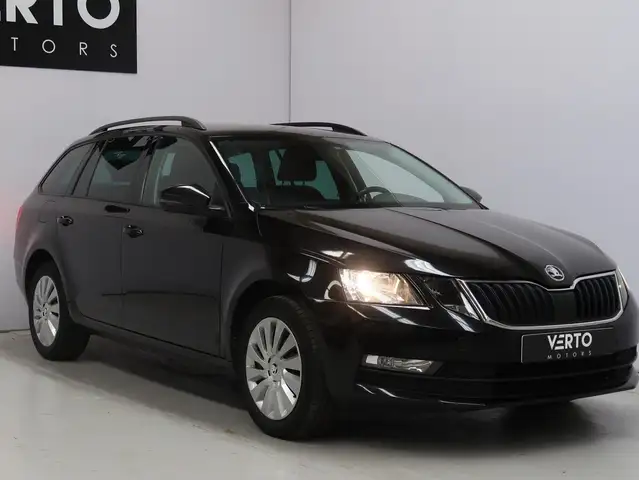 Skoda Octavia Octavia Combi 1.0 TSI DSG Ambition