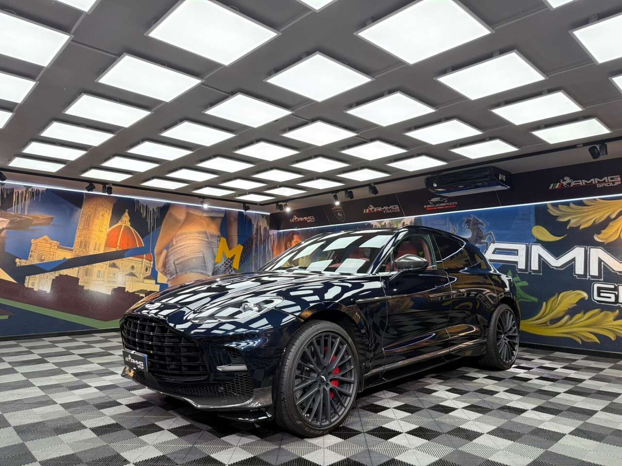 Aston Martin DBX DBX707