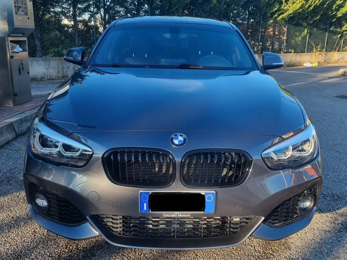 BMW 118 Serie 1 F/20-21 04/2019 118i 5p Msport Shadow auto Grigio - 1