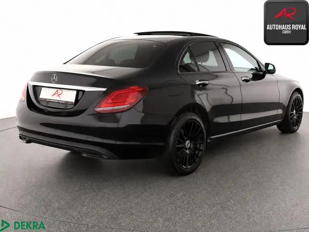 Mercedes-Benz C-Class view 5