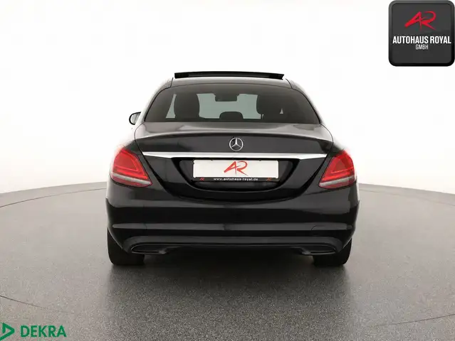 Mercedes-Benz C-Class view 4