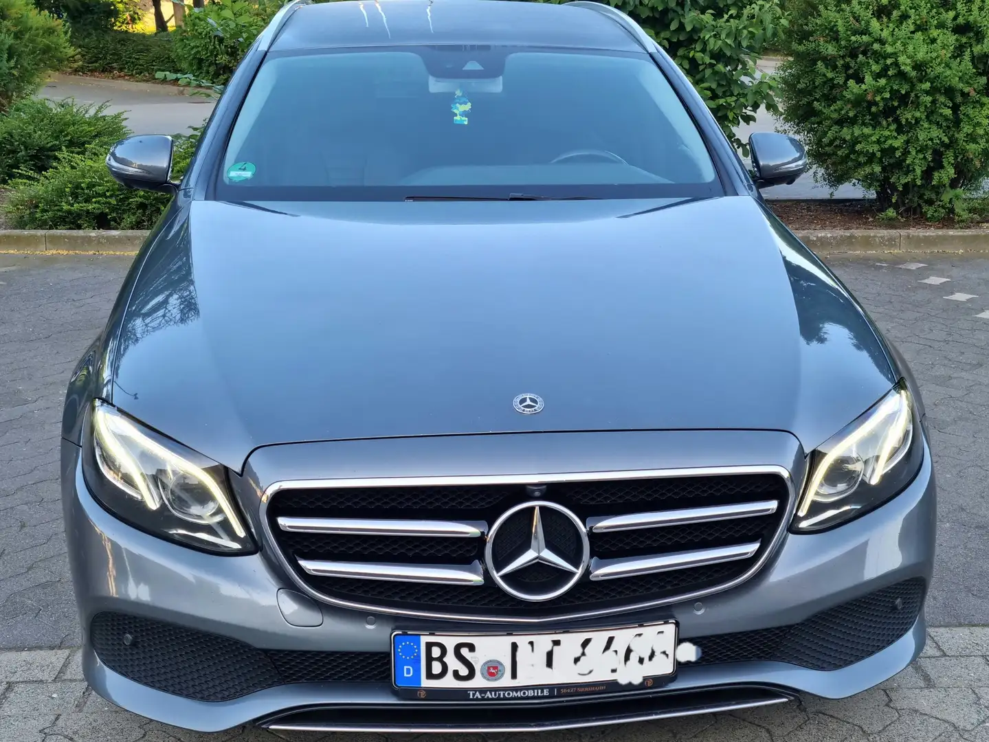 Mercedes-Benz E 400 E-Klasse  Diesel 4Matic  9G-TRONIC Gris - 2