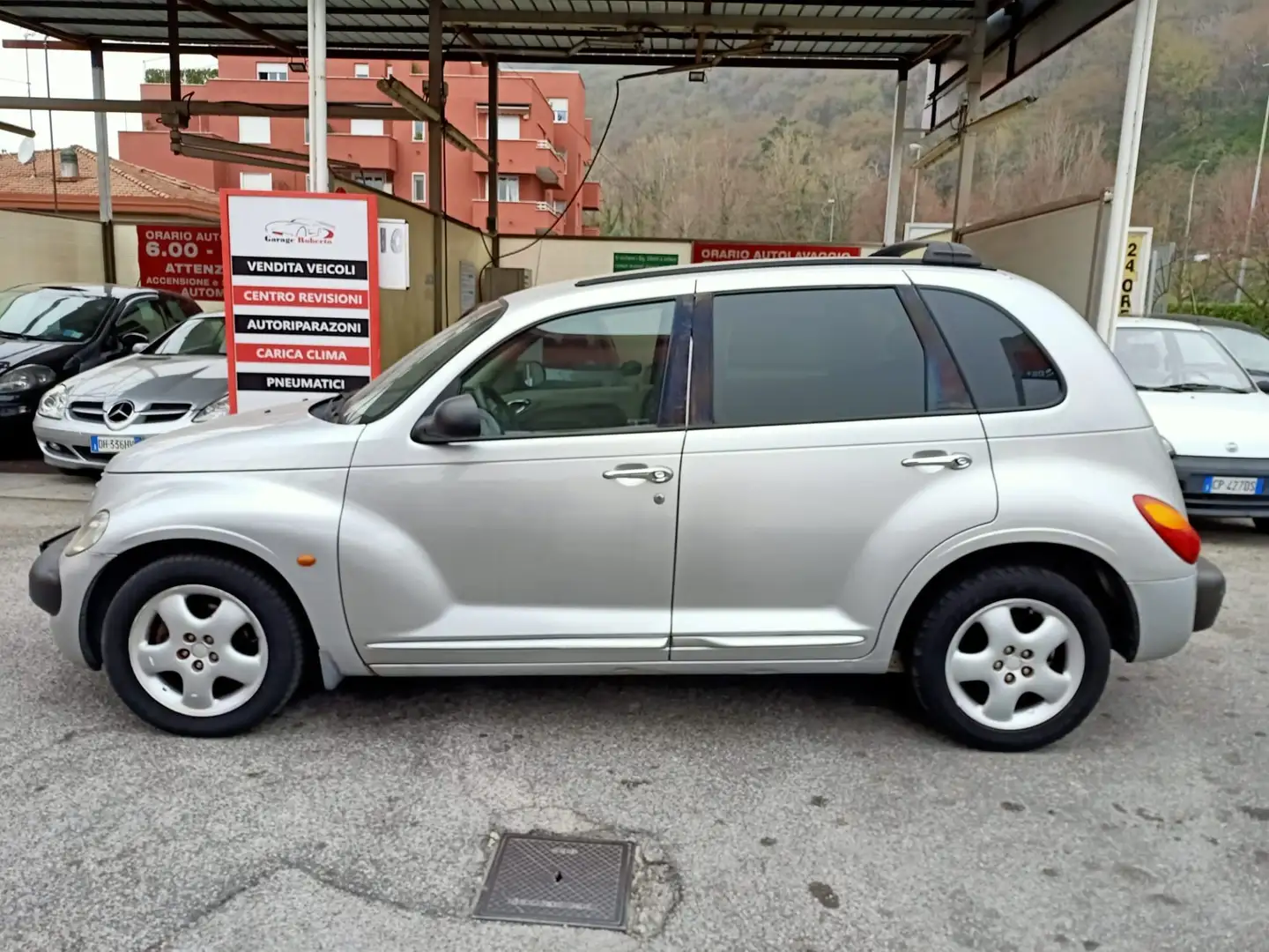 Chrysler PT Cruiser PT Cruiser 2.0 cat Classic Stříbrná - 2