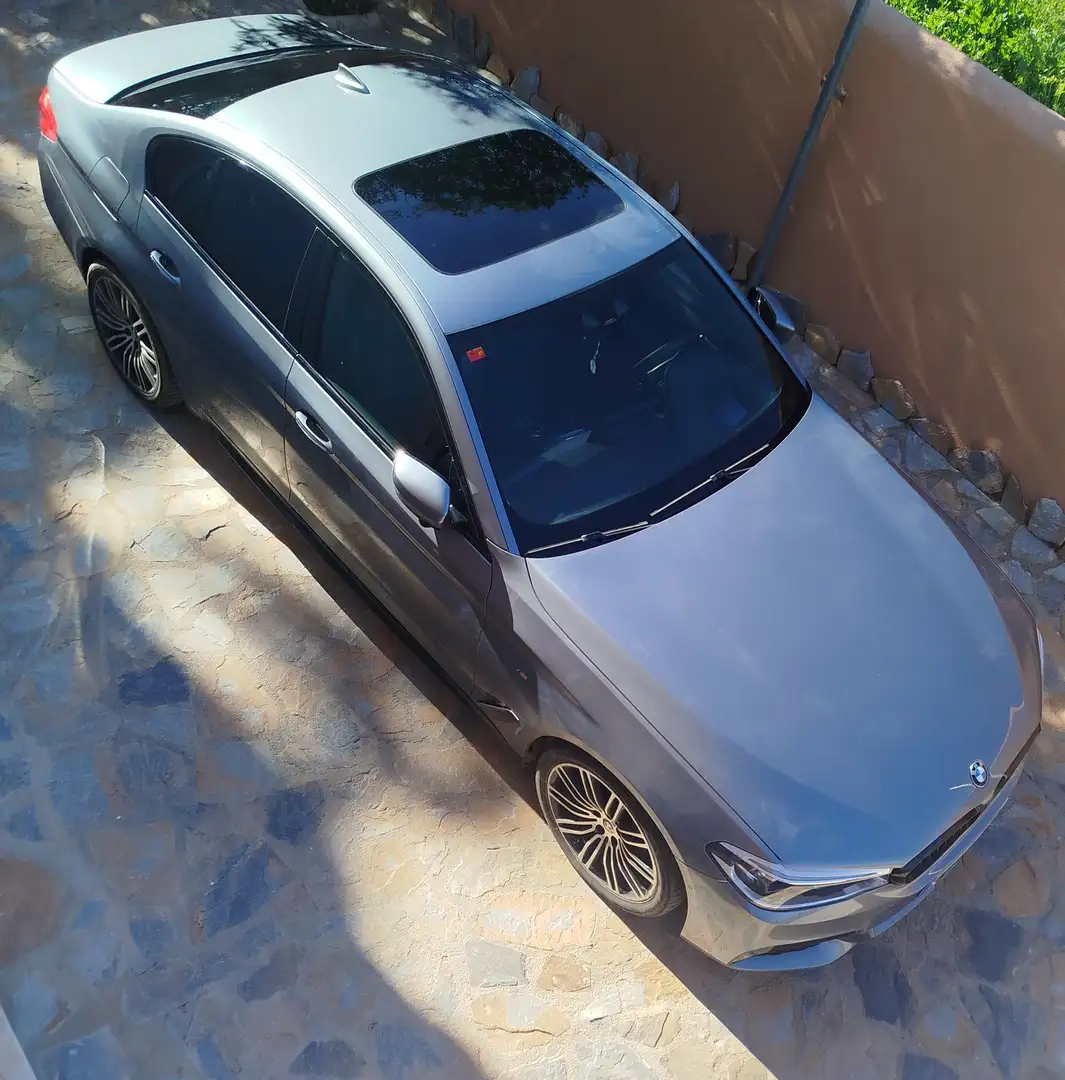 BMW 540 540iA Gris - 1