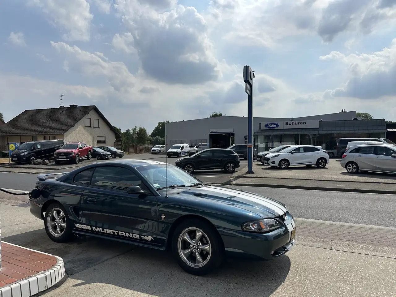 Ford Mustang 3.8 V6 Automaat, foto 2
