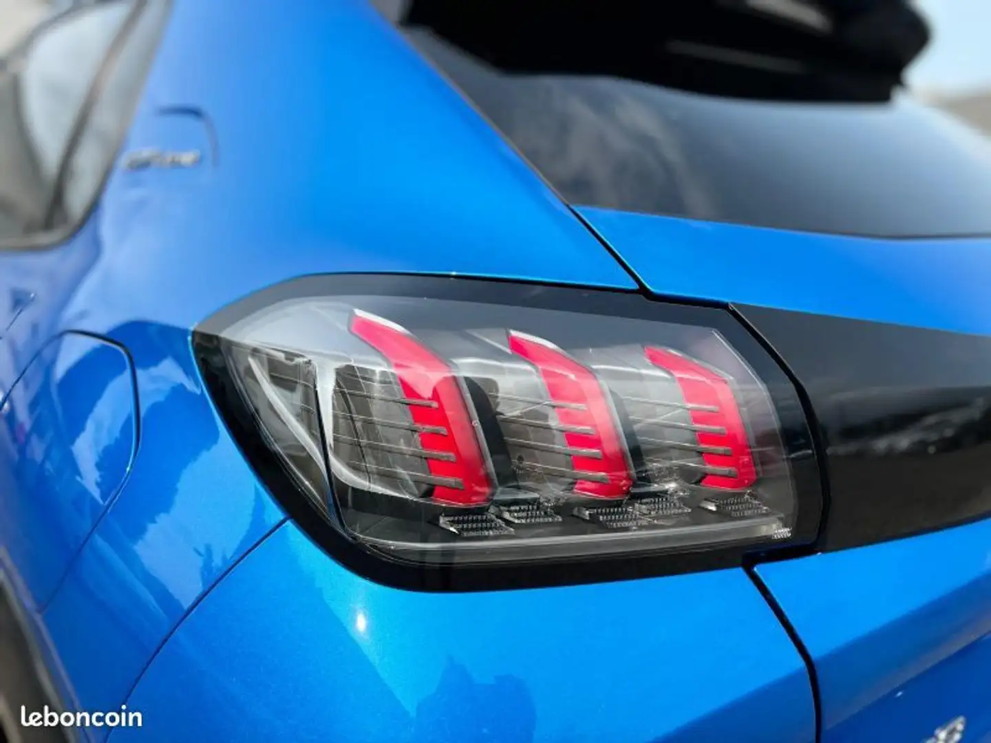 Peugeot 208 1.2 PURETECH 100CH S&S GT LINE Bleu - 2
