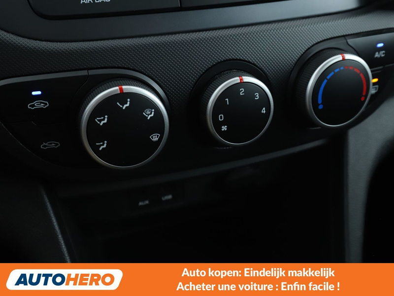 Hyundai i10 1.0 Classic — photo 9