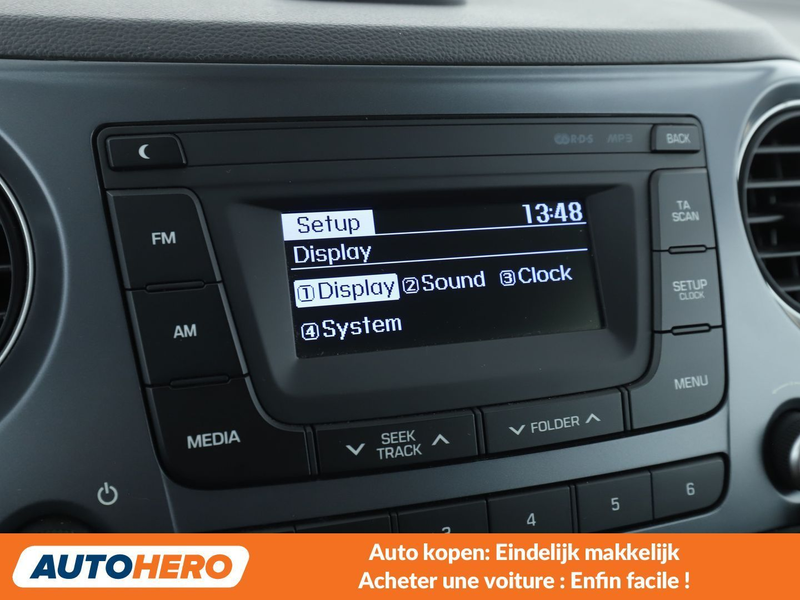 Hyundai i10 1.0 Classic — photo 8
