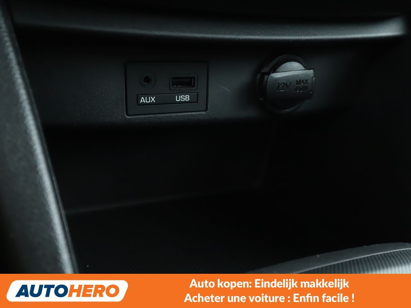 Hyundai i10 1.0 Classic — photo 10
