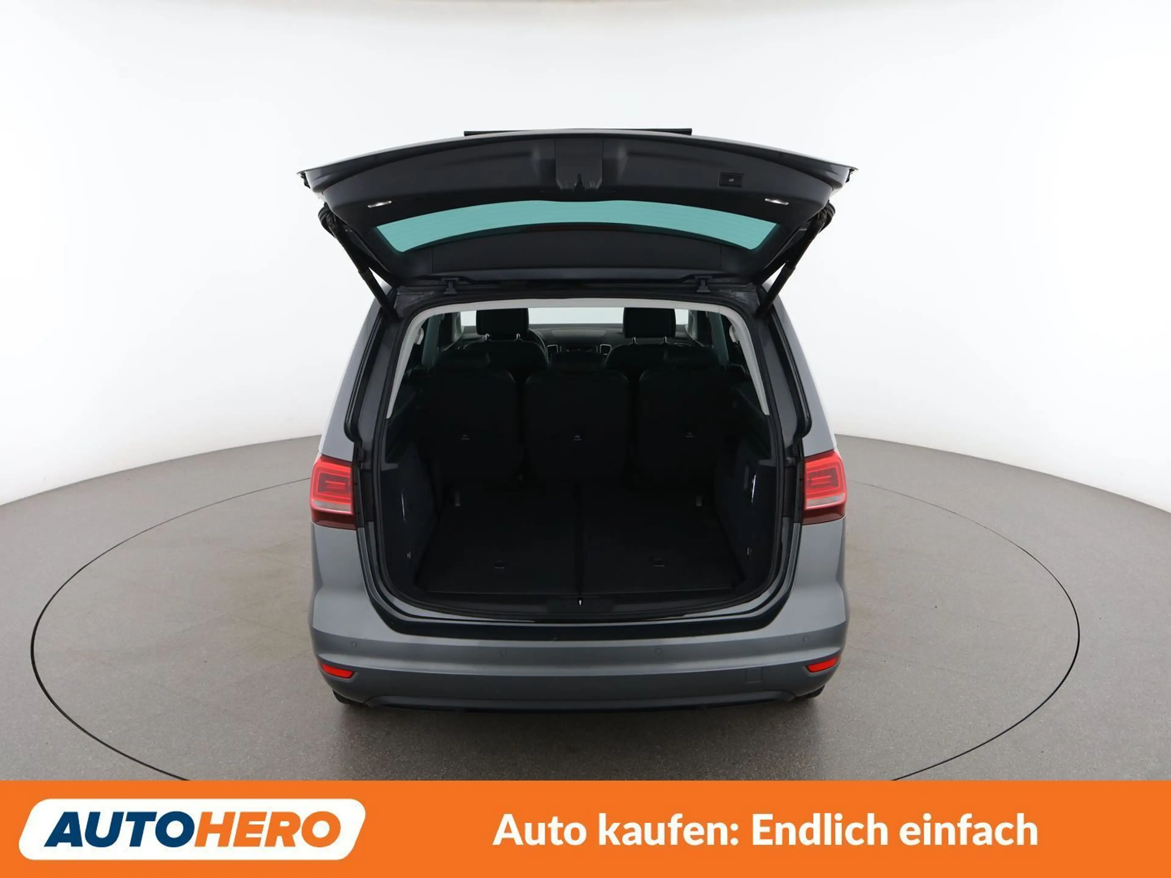 Volkswagen Sharan 2.0 TDI Business+ — photo 16