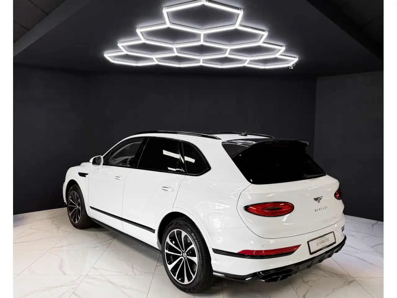 Bentley Bentayga 2023