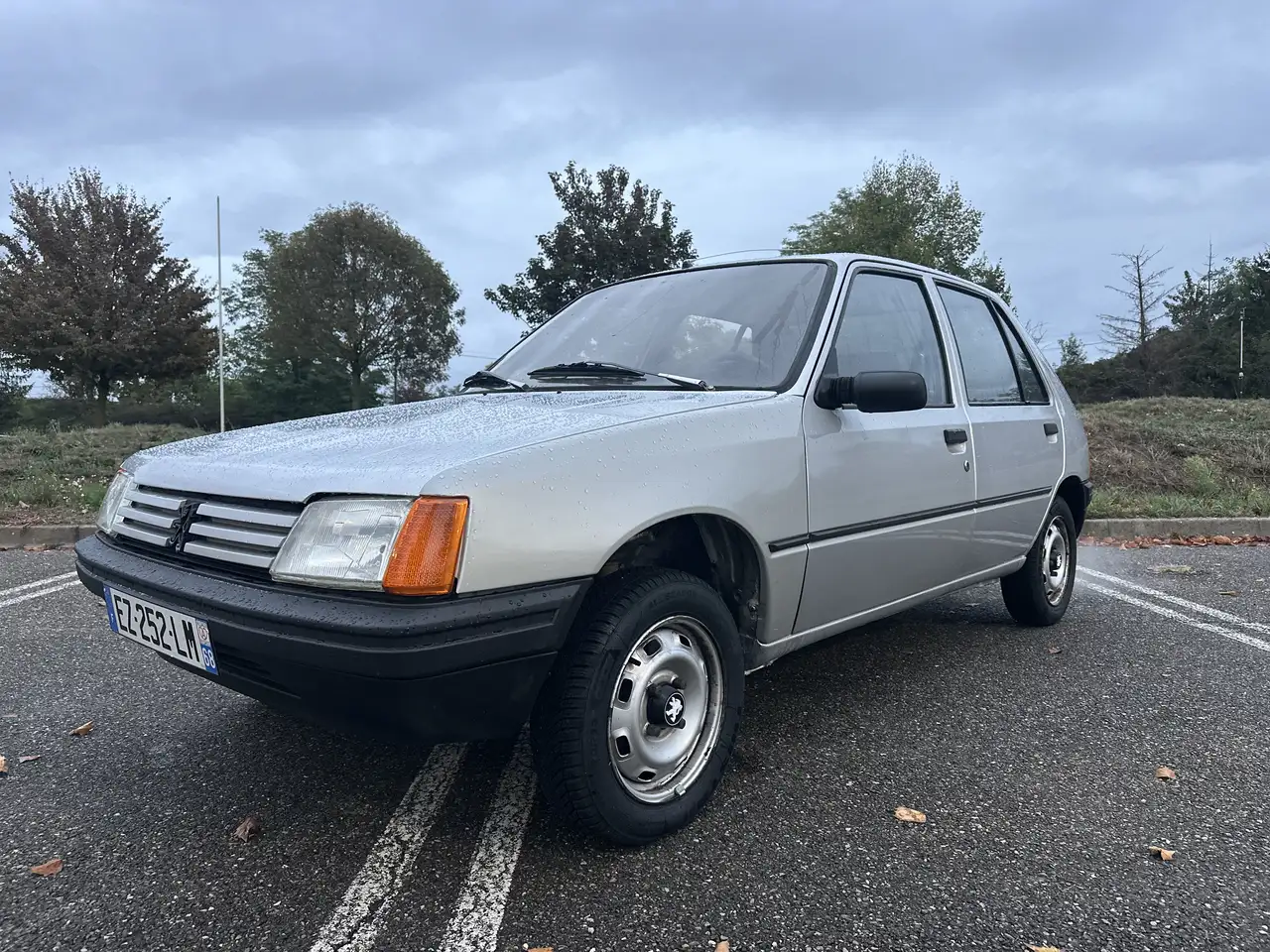 Peugeot 205
