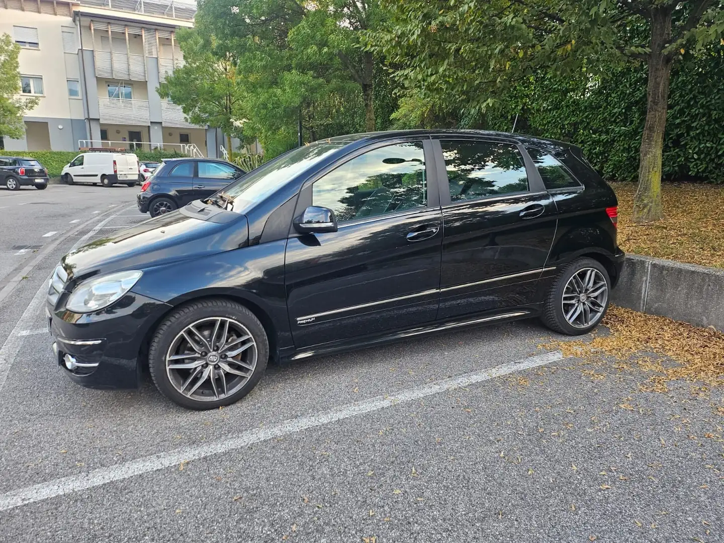 Mercedes-Benz B 200 CDI - 1
