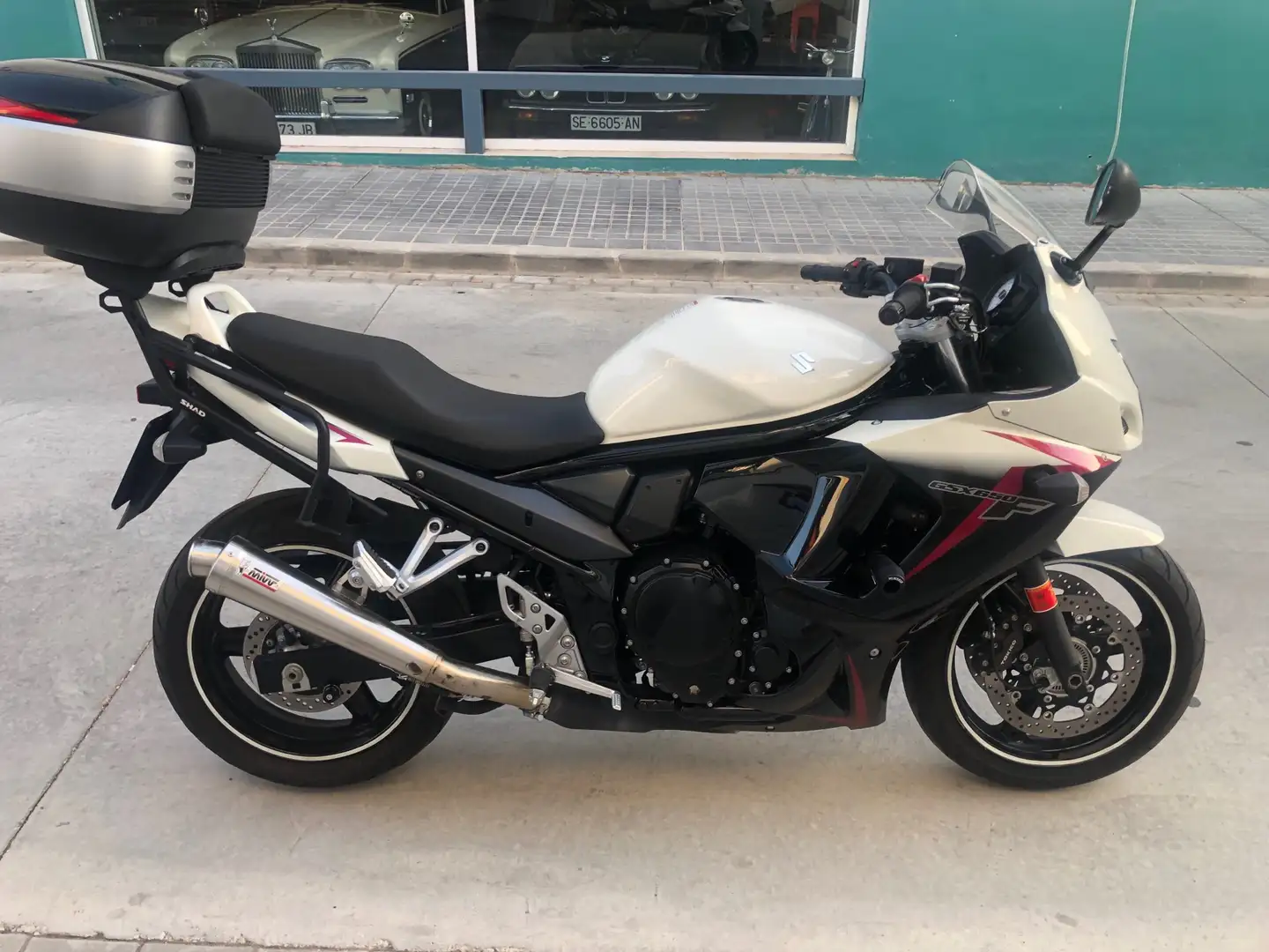 Suzuki GSX 650 Alb - 1