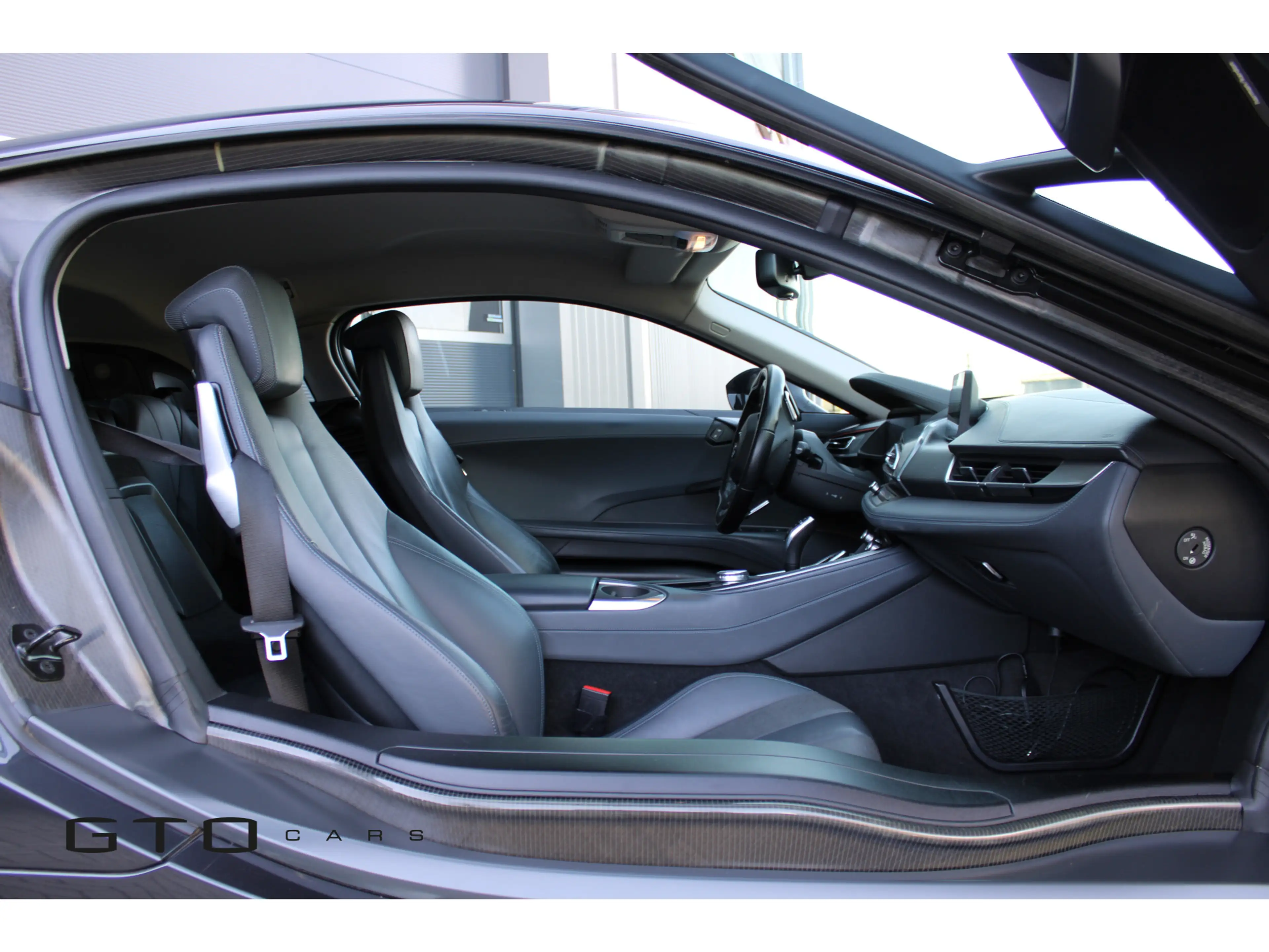 BMW i8 1.5 Harman Kardon | Apple Carplay | Head-up — photo 17