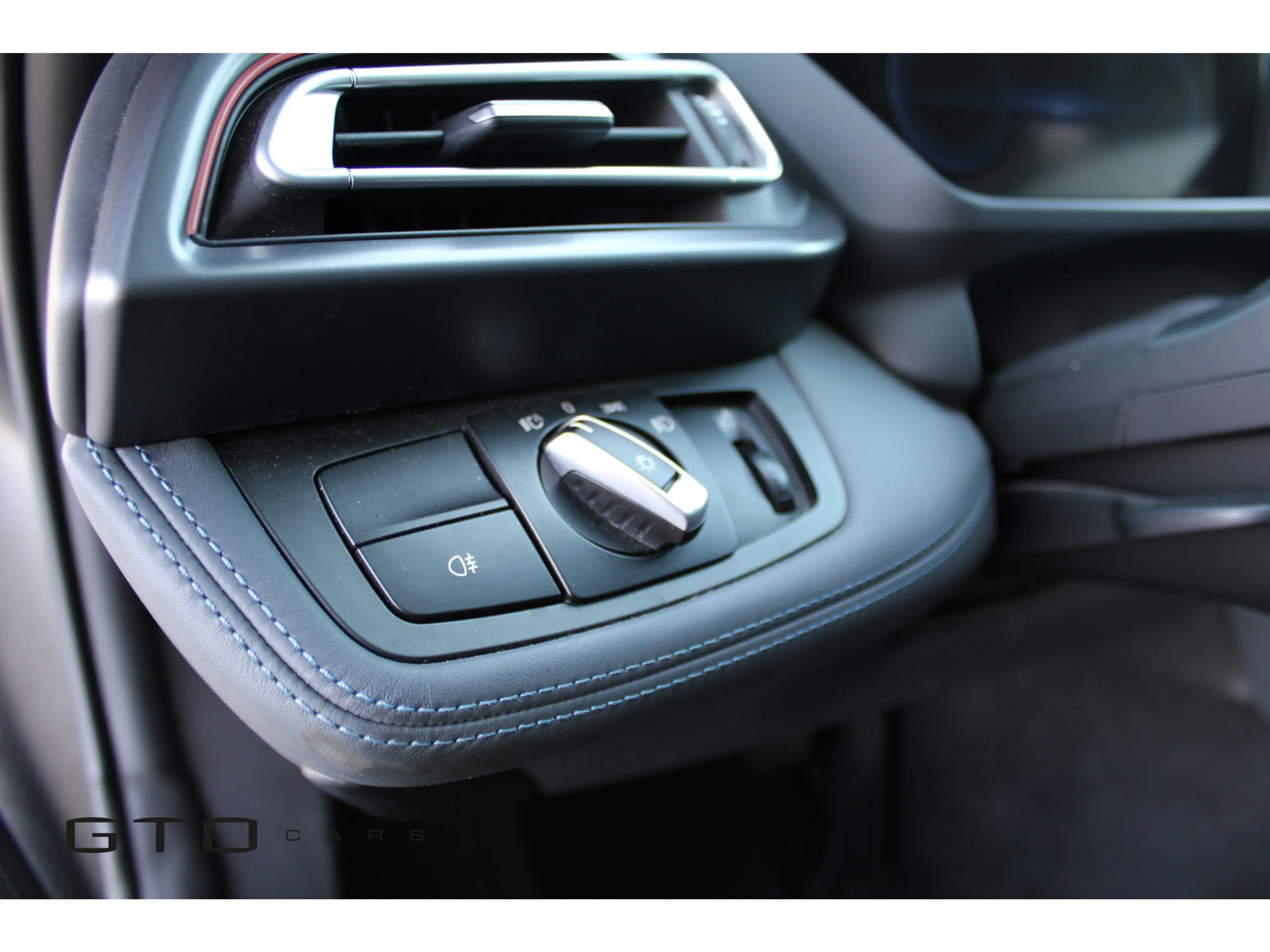 BMW i8 1.5 Harman Kardon | Apple Carplay | Head-up — photo 19