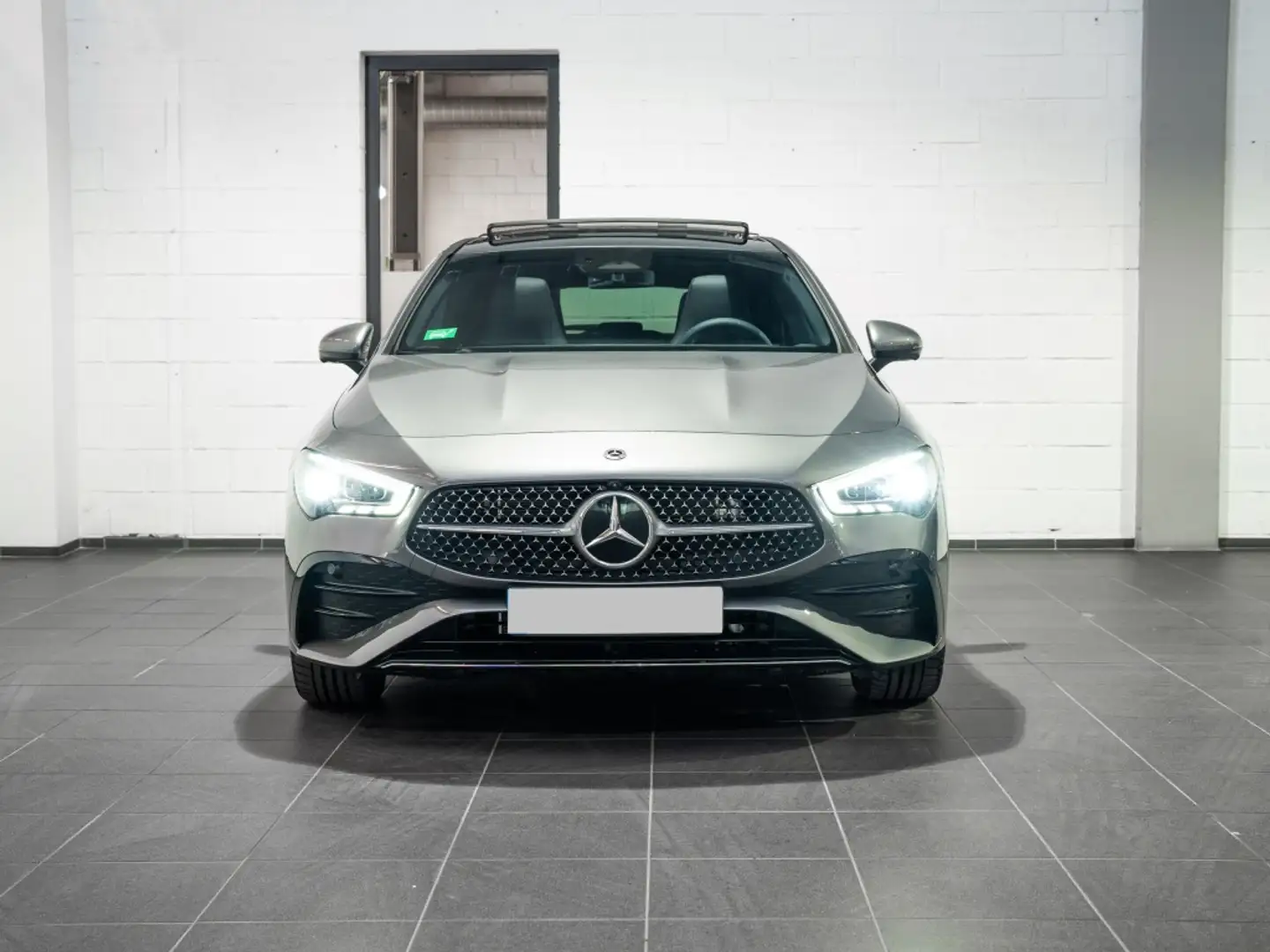Mercedes-Benz CLA 250 Shooting Brake 250e 8G-DCT Gri - 2