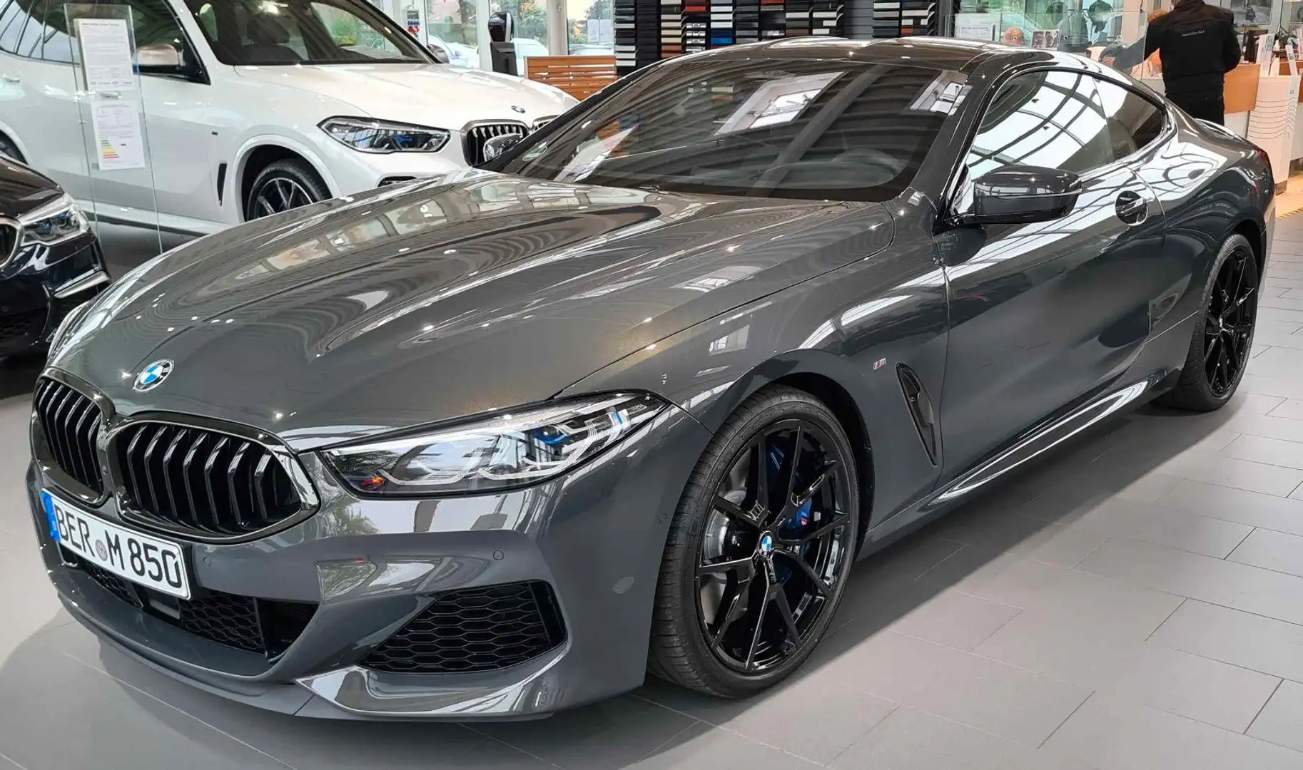 BMW M850 Baureihe 8 Coupe M850 i xDrive Grau - 1