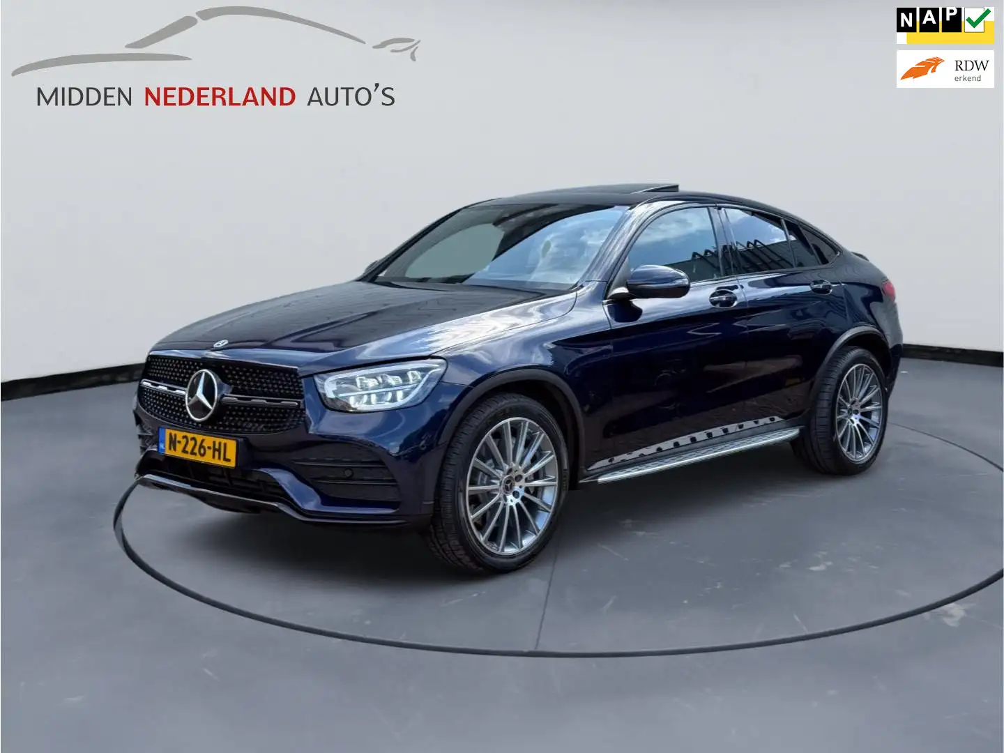 Mercedes-Benz GLC 200 Coupé 4MATIC BTW AUTO * FACE LIFT * AMG * CAMERA * Blauw - 1