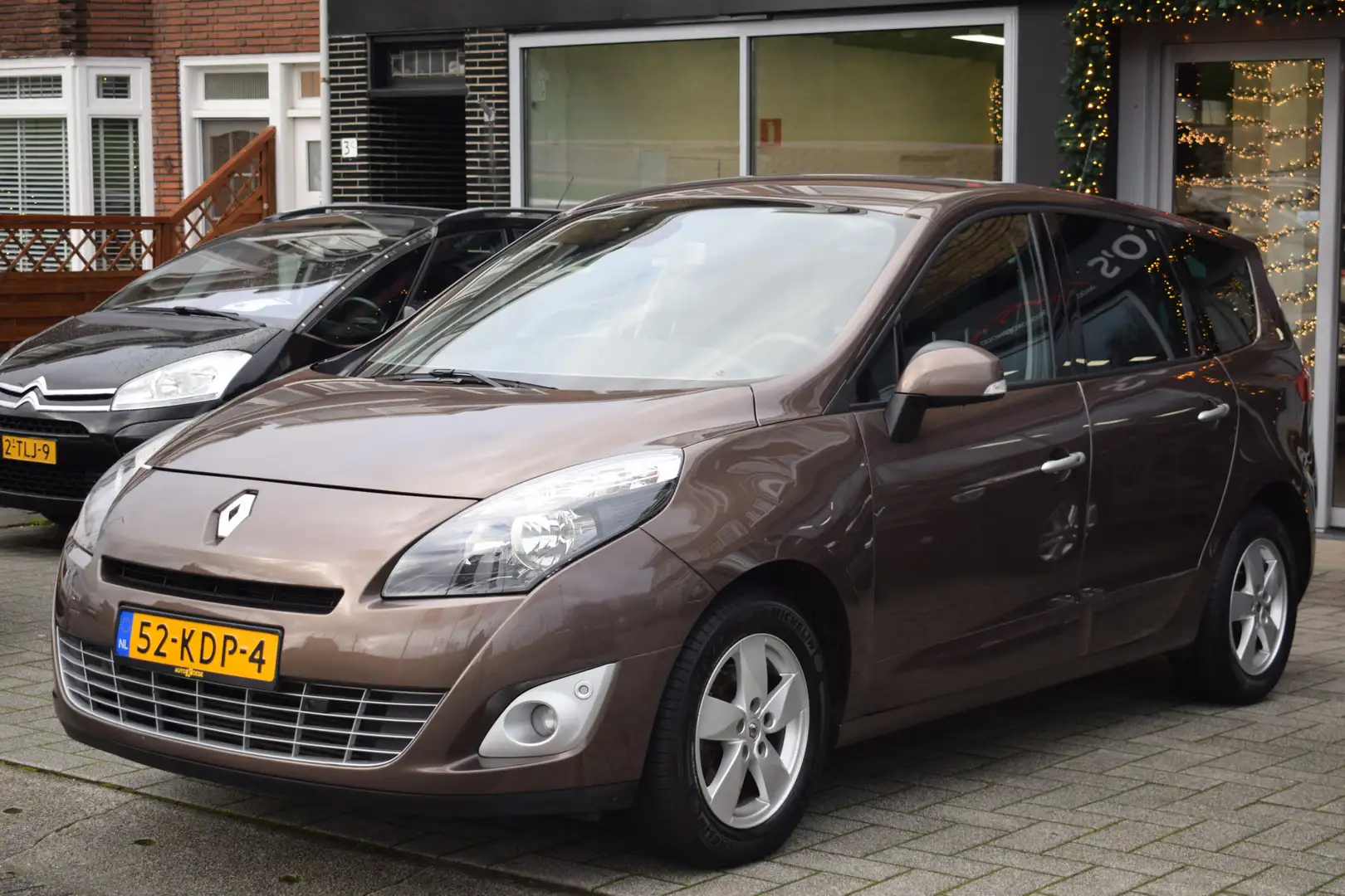 Renault Grand Scenic 1.4 TCe Dynamique NL Auto Cruise/Climate PDC Navi Braun - 2