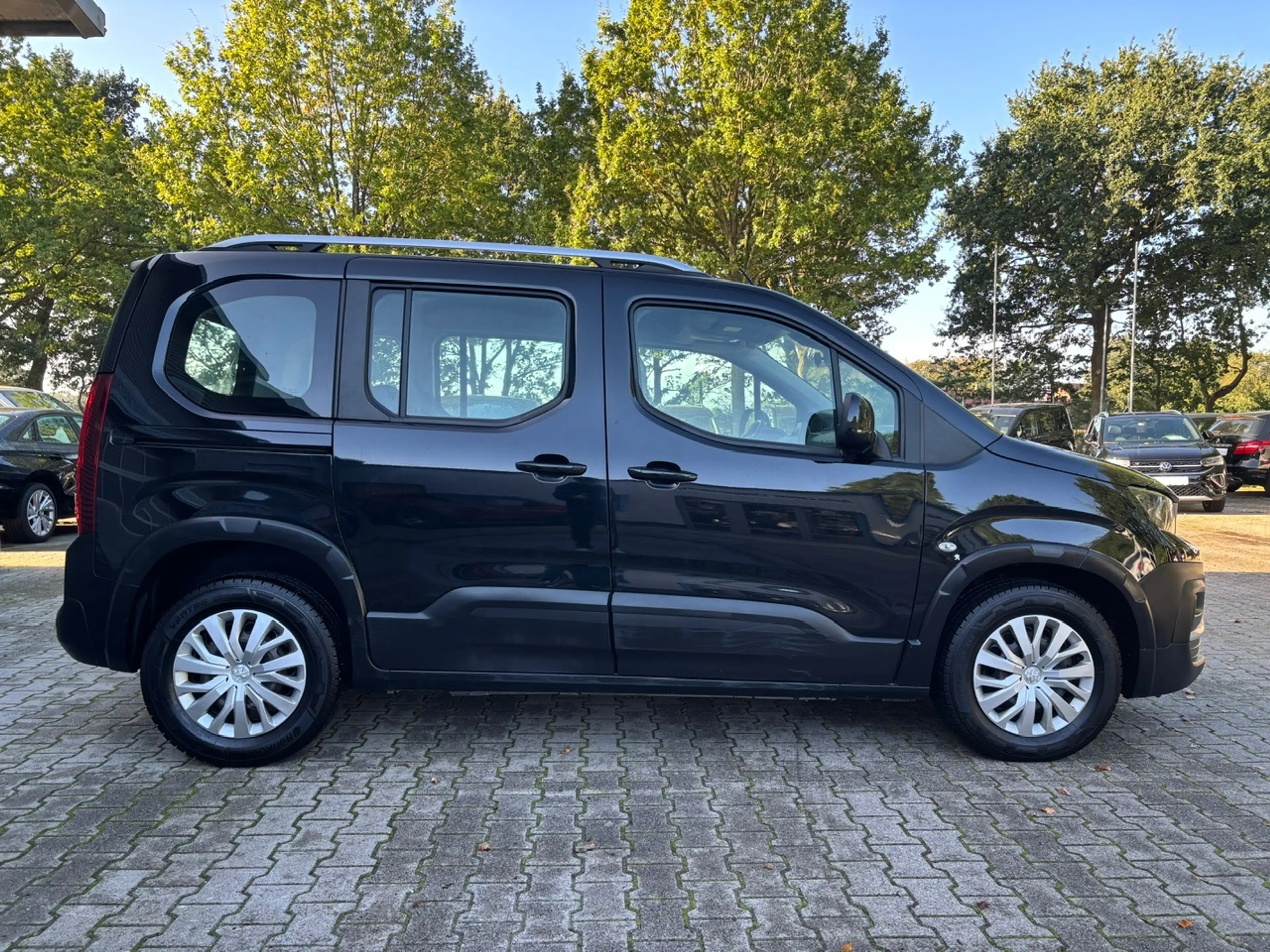 Peugeot Rifter 1,2 / e-THP / PureTech Automatik / "Active" — photo 7
