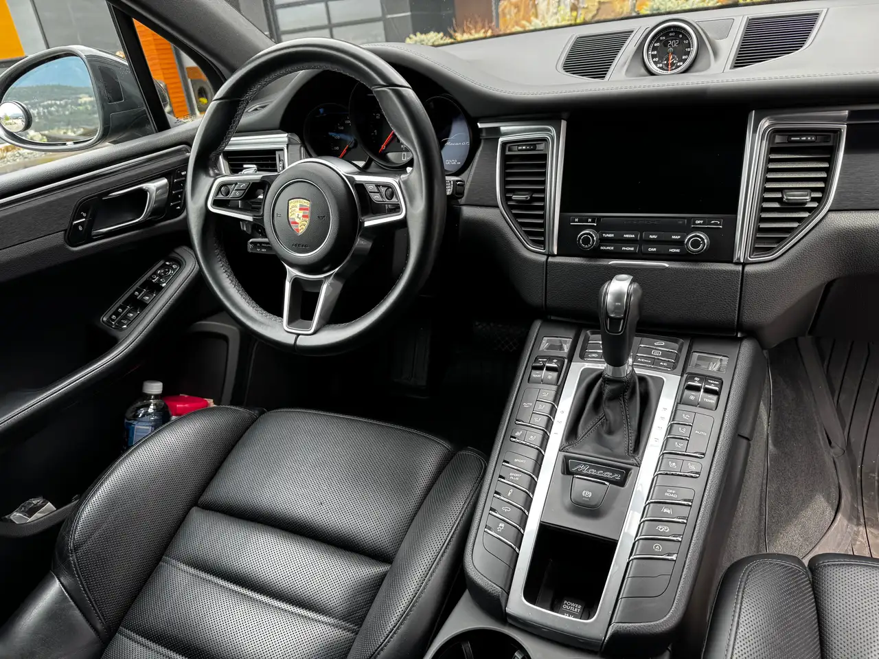 Porsche Macan снимка Porsche Macan